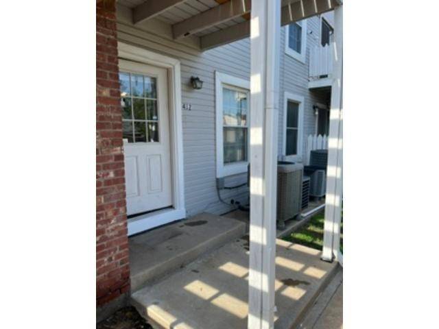 1717 S Cypress St. Apt 412, Wichita, KS 67207