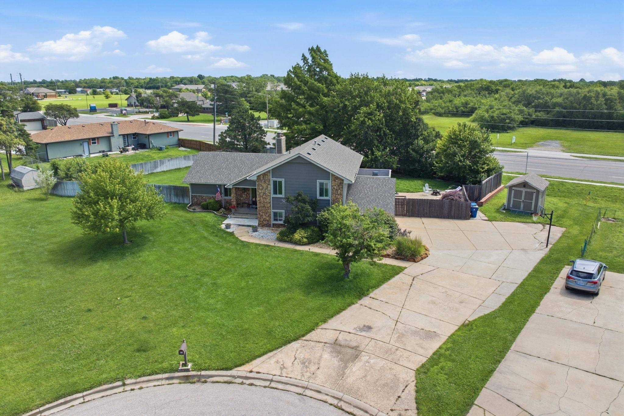 114 W PINE VIEW DRIVE, Andover, KS 67002