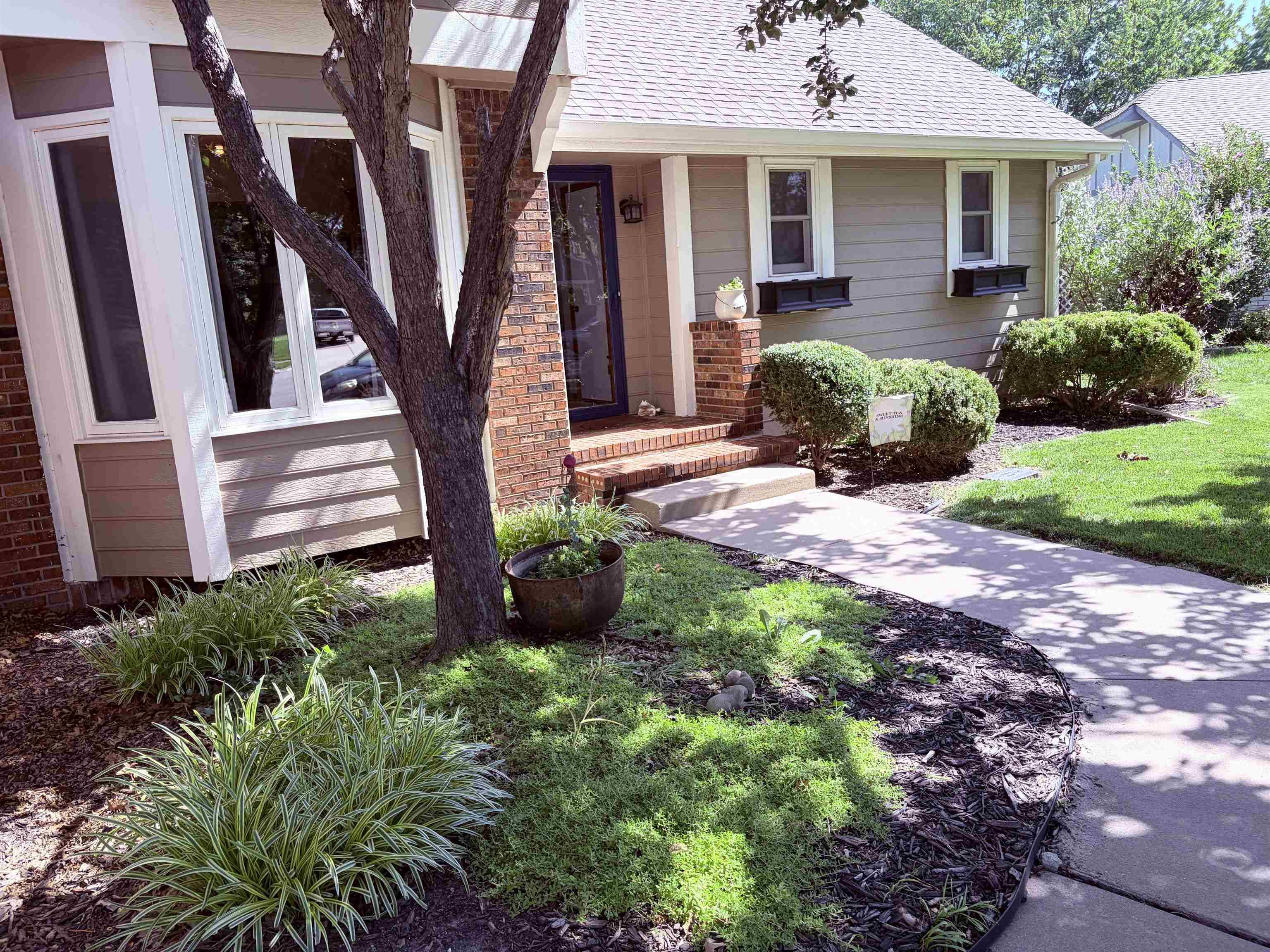 4610 N Farmstead Ct., Bel Aire, KS 67220