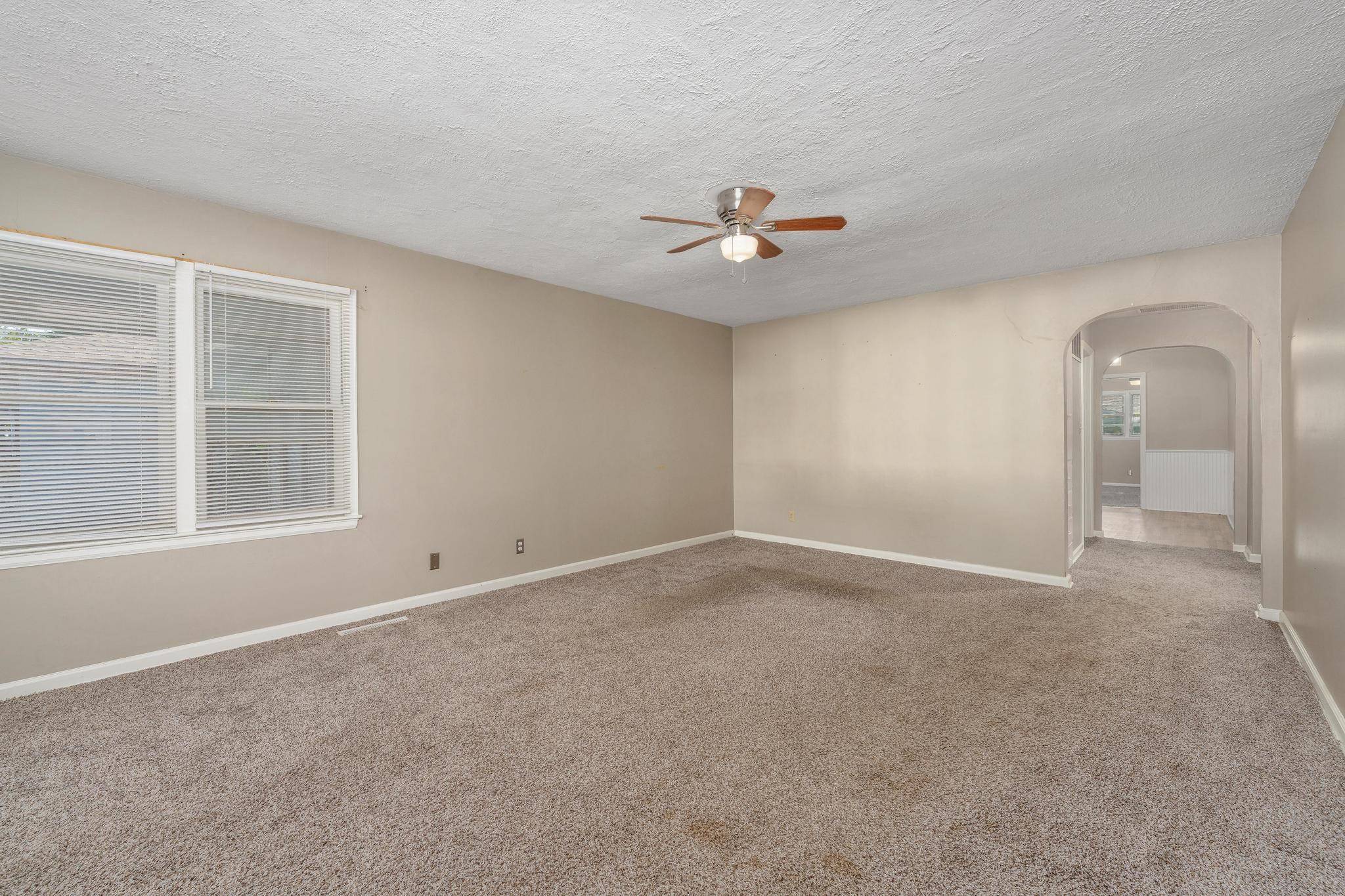 544 S Sylvan, Wichita, KS 67218
