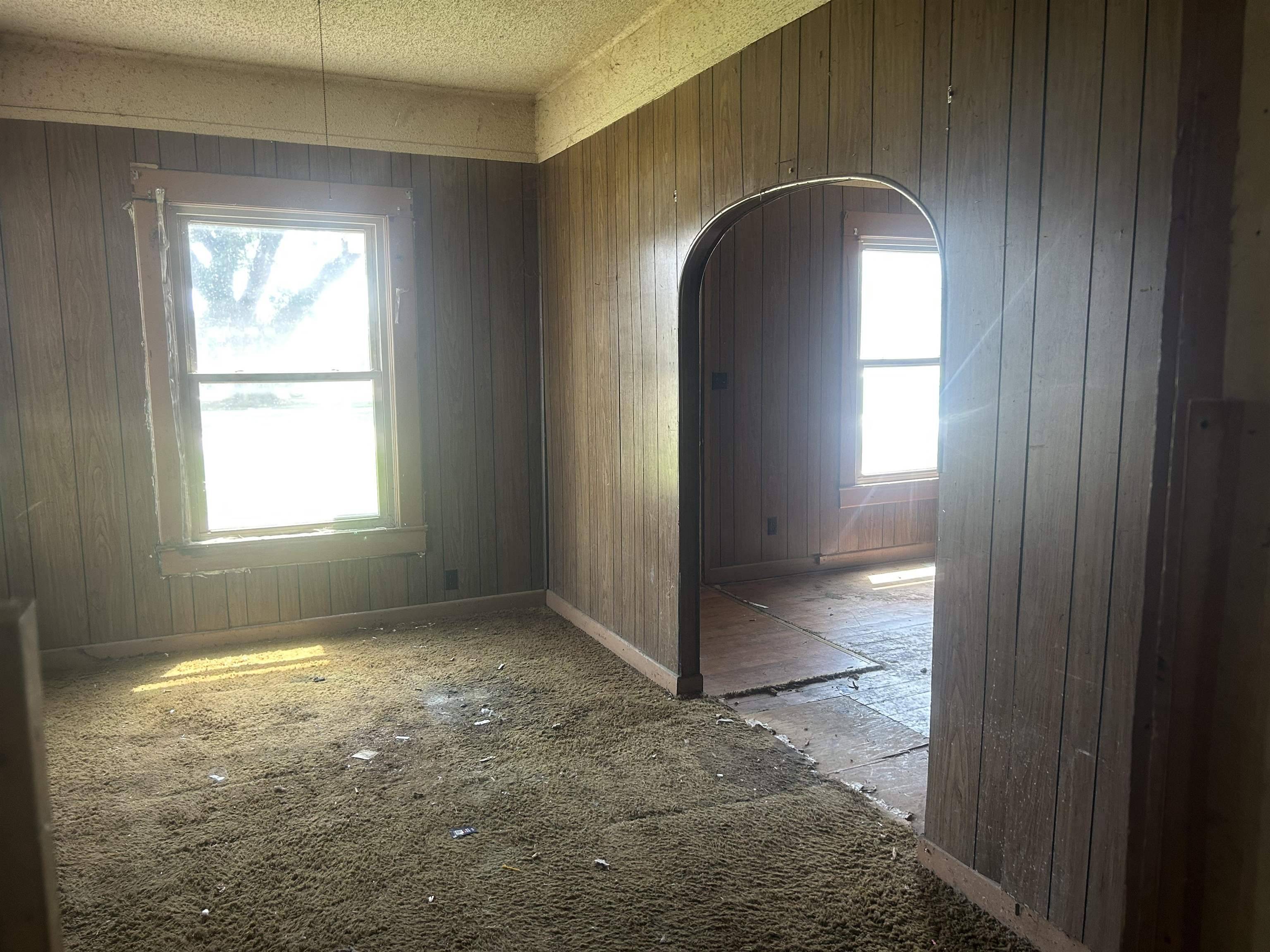 1316 N A, Wellington, KS 67152