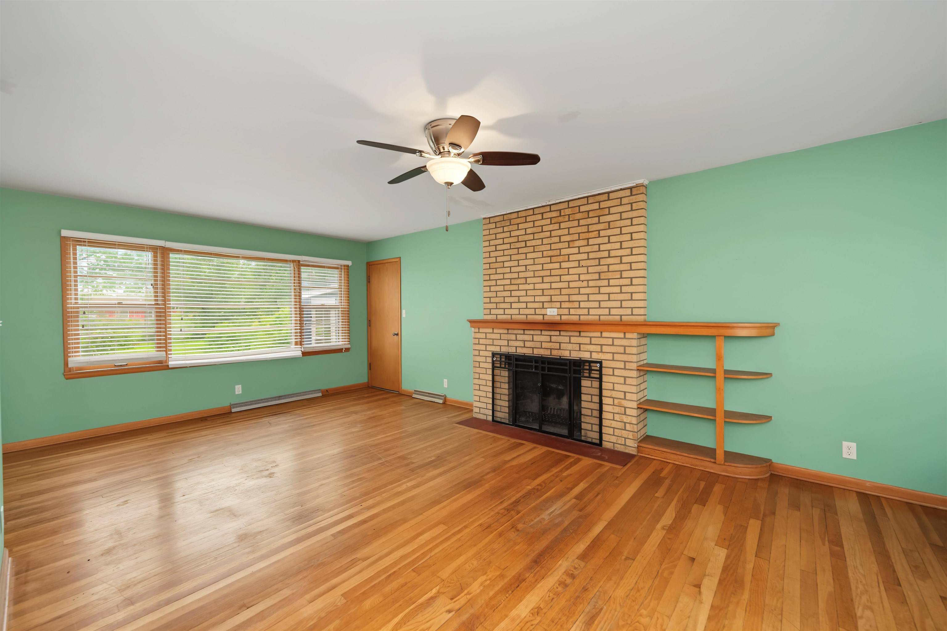 415 N Chestnut St., Lindsborg, KS 67456