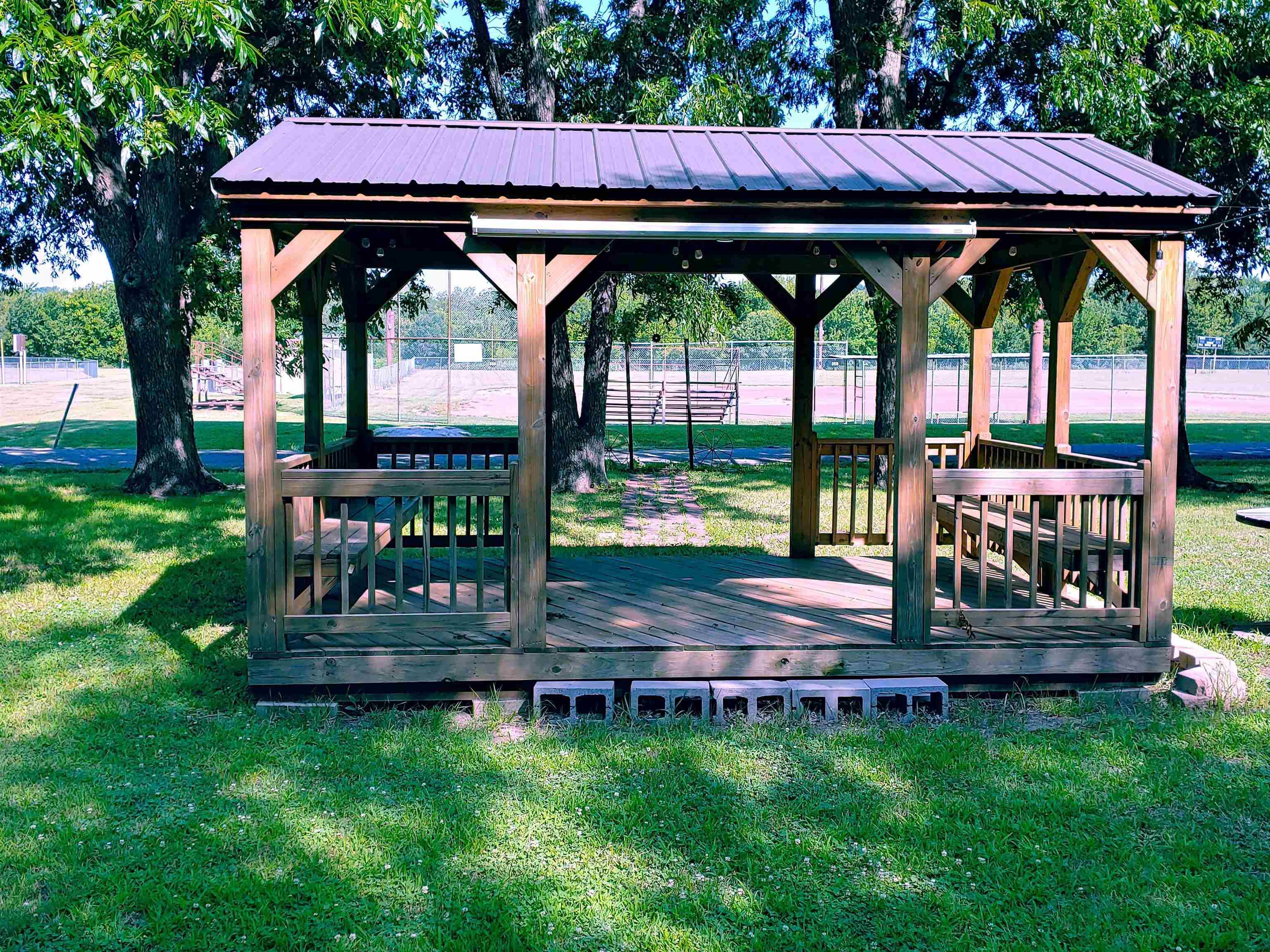 104 N Mulberry, Dexter, KS 67038