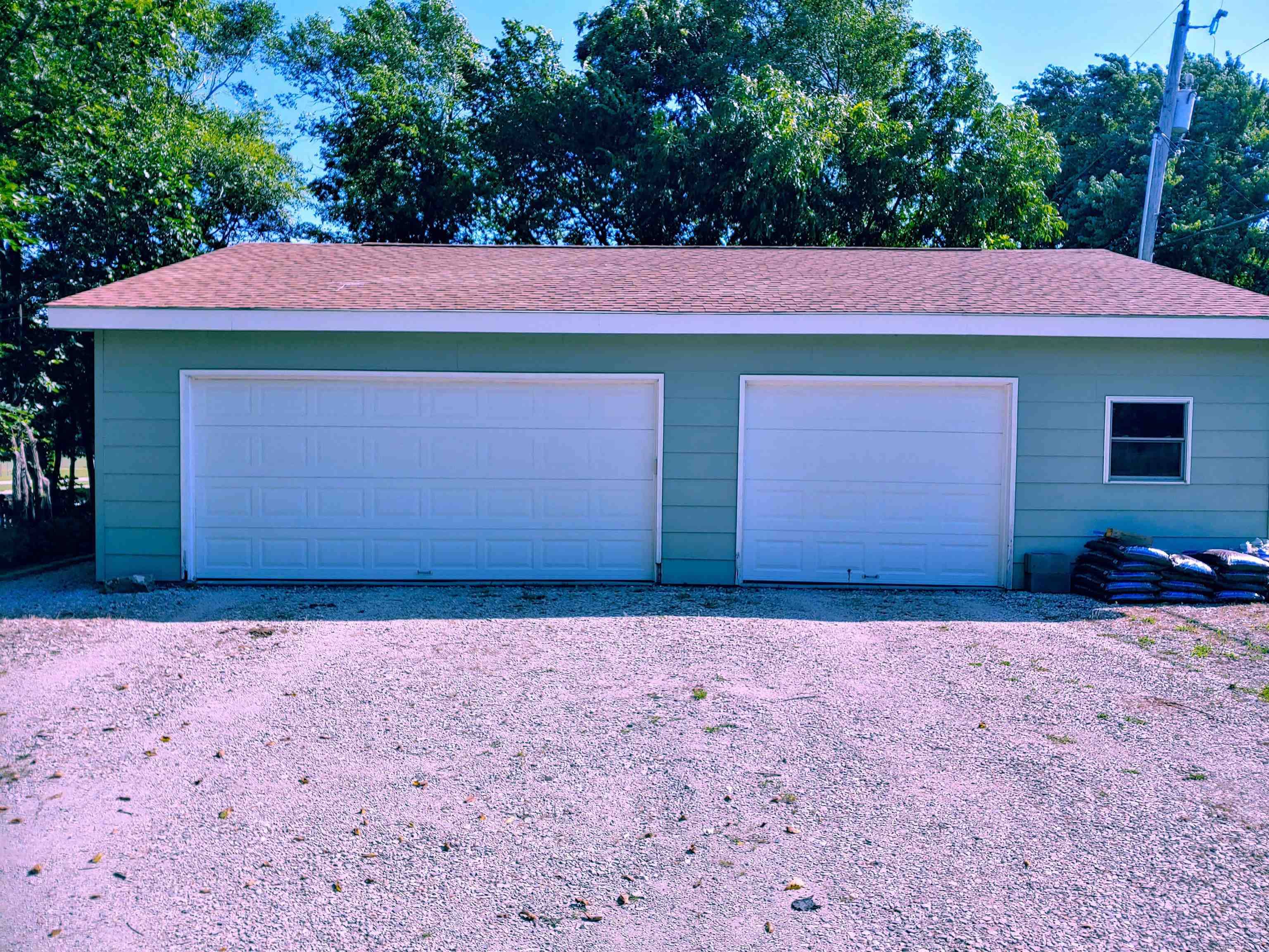 104 N Mulberry, Dexter, KS 67038