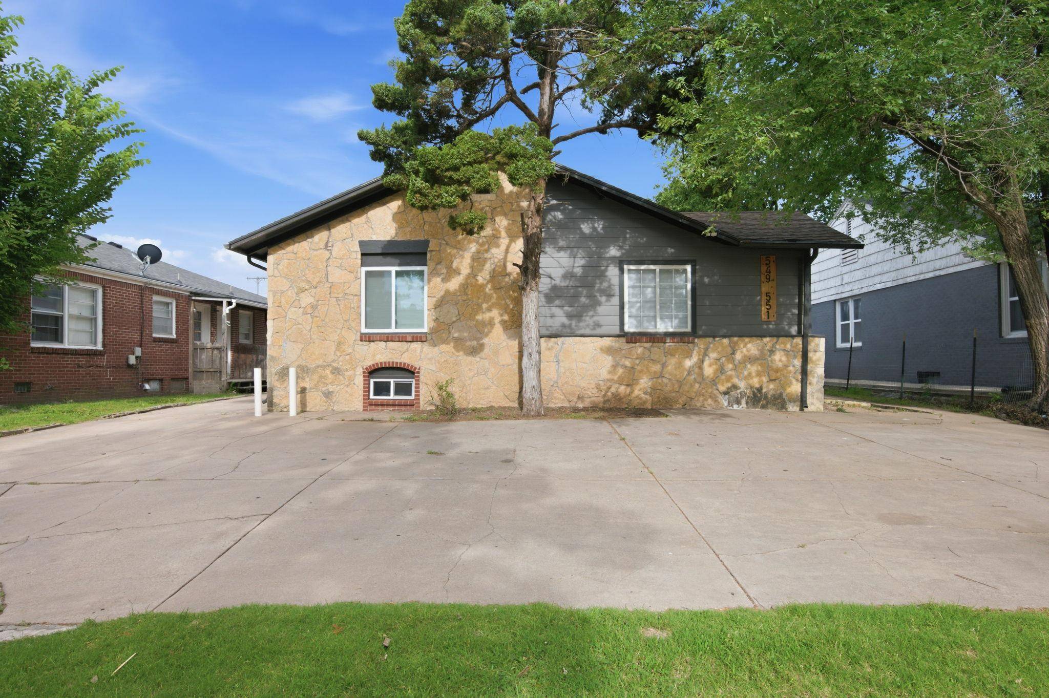 549-551 S Glendale Ave, Wichita, KS 67218