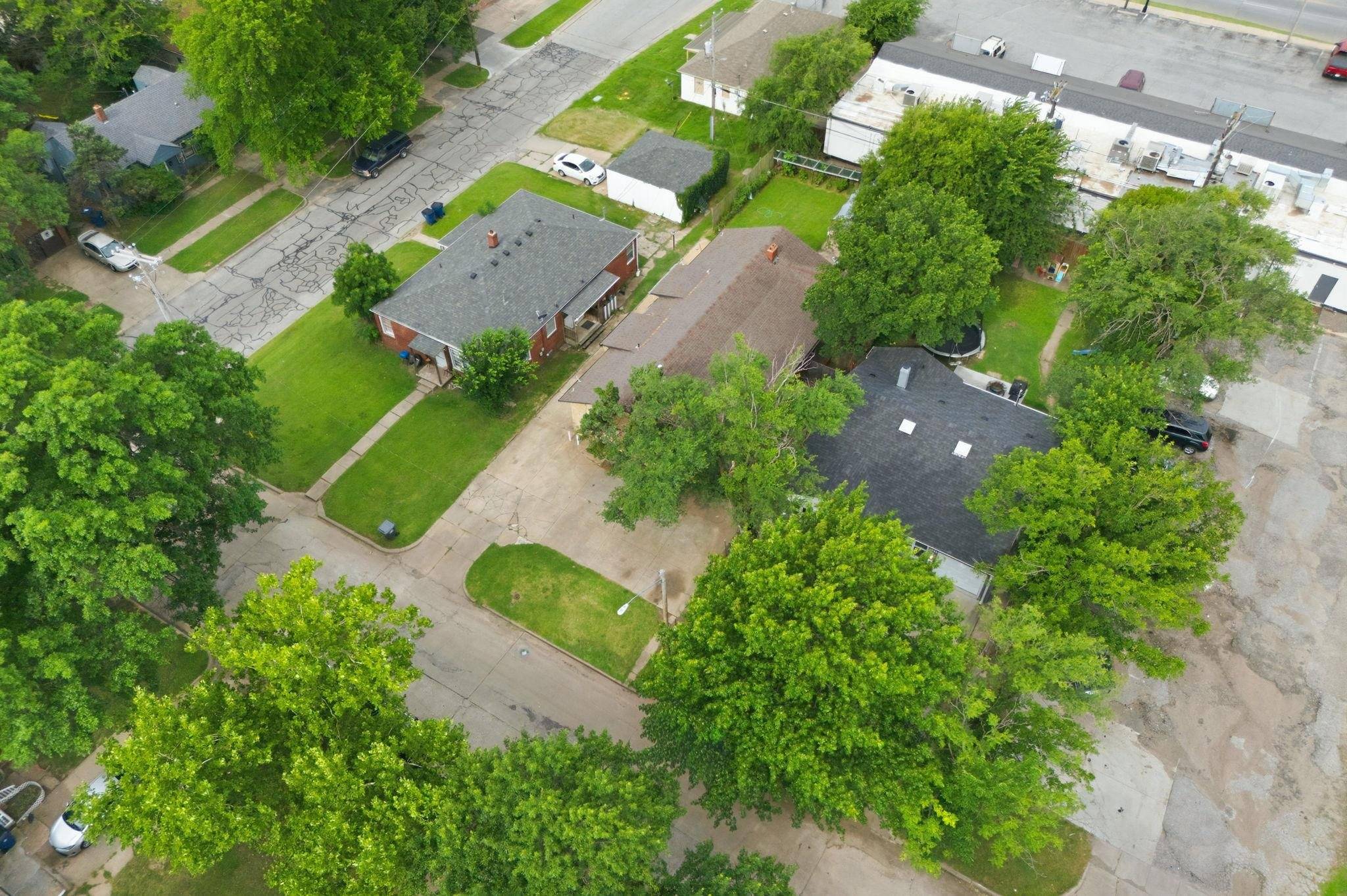 549-551 S Glendale Ave, Wichita, KS 67218