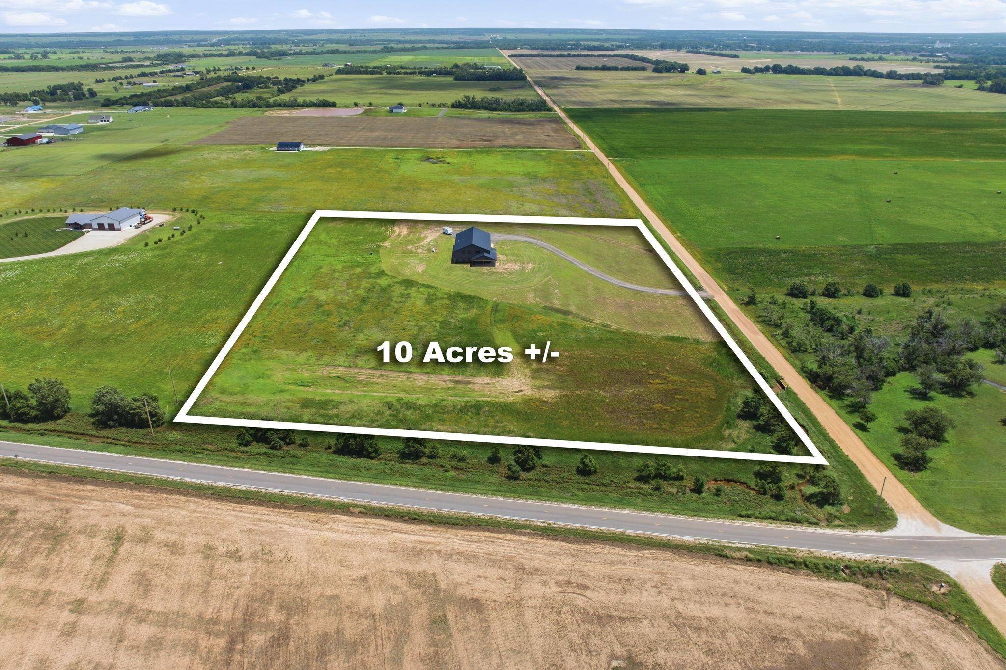 16078 E Bluff St, Cheney, KS 67025