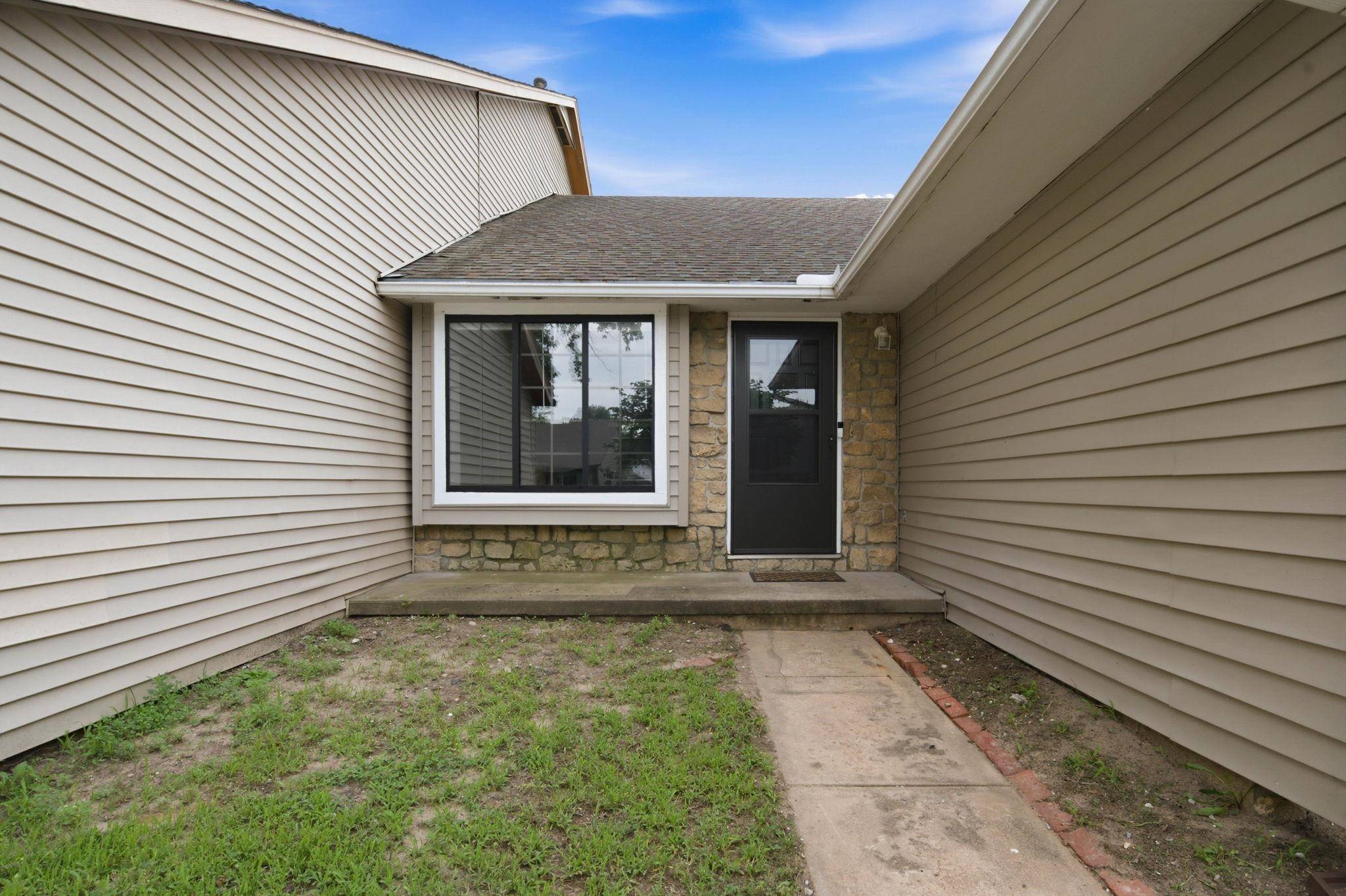2547 S Yellowstone Ct, Wichita, KS 67215