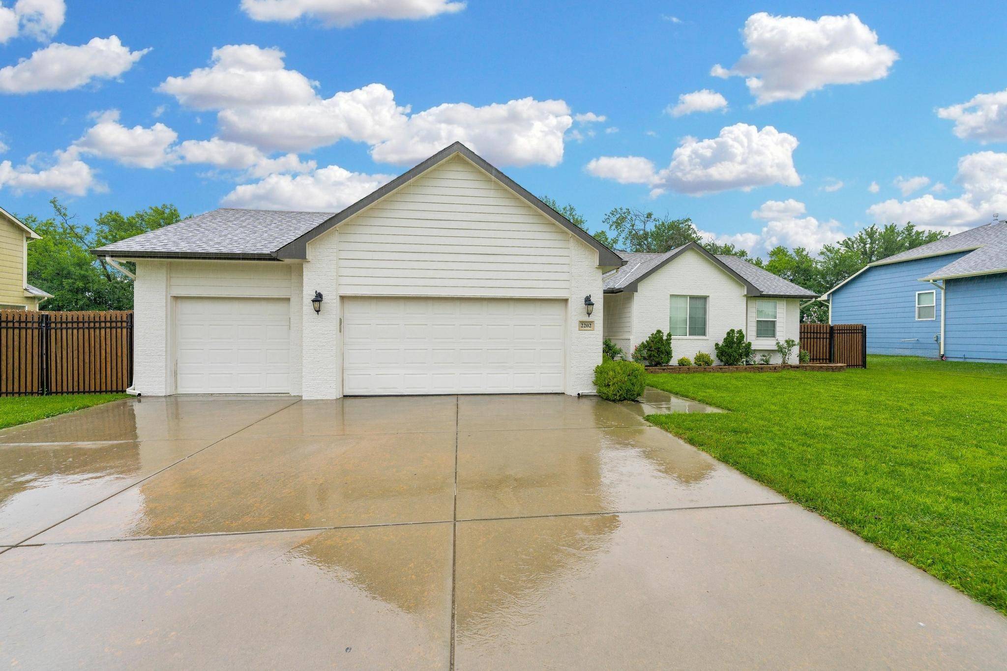 2202 S Cranbrook, Wichita, KS 67207