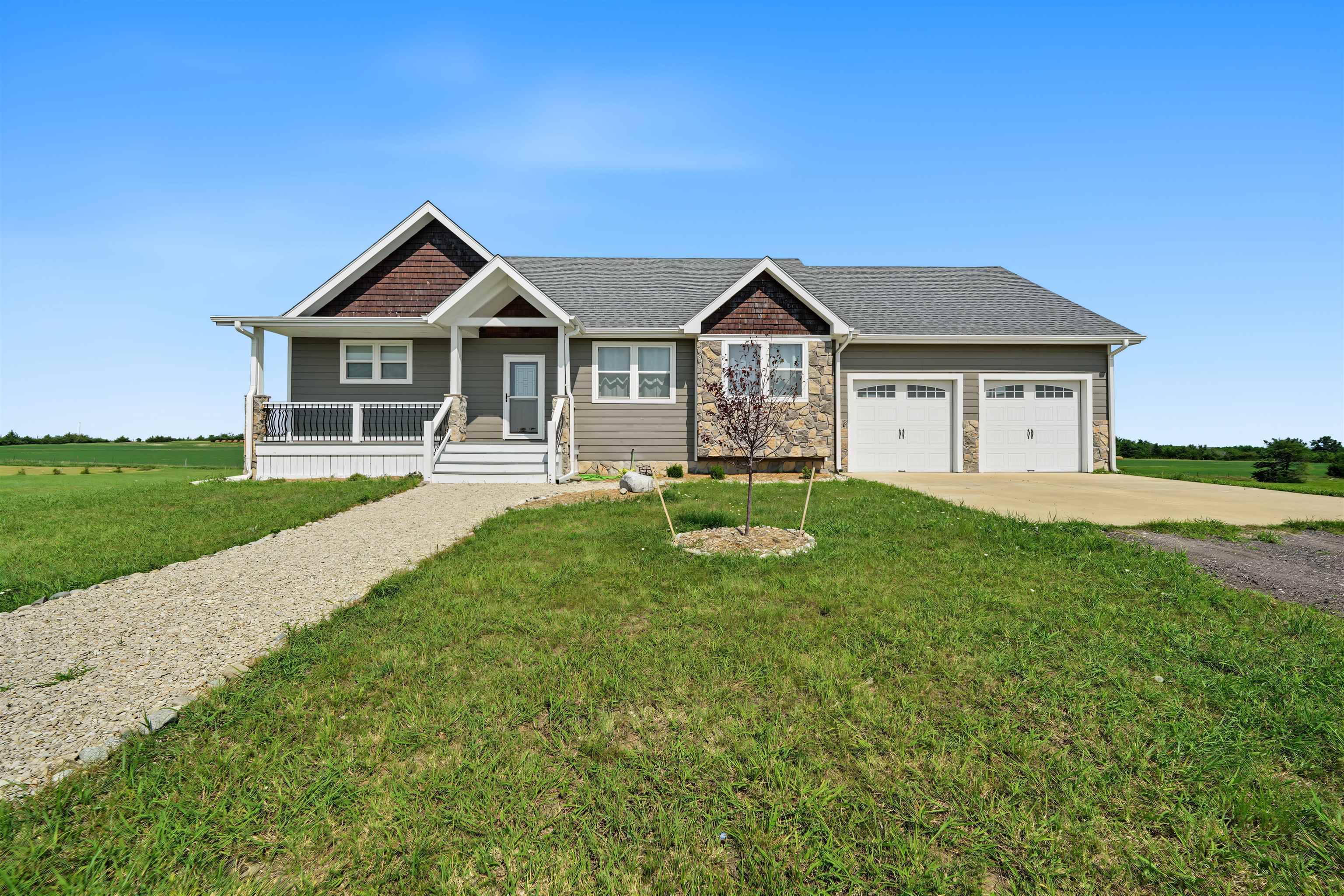 87 Autumn Leaf, Bennington, KS 67422