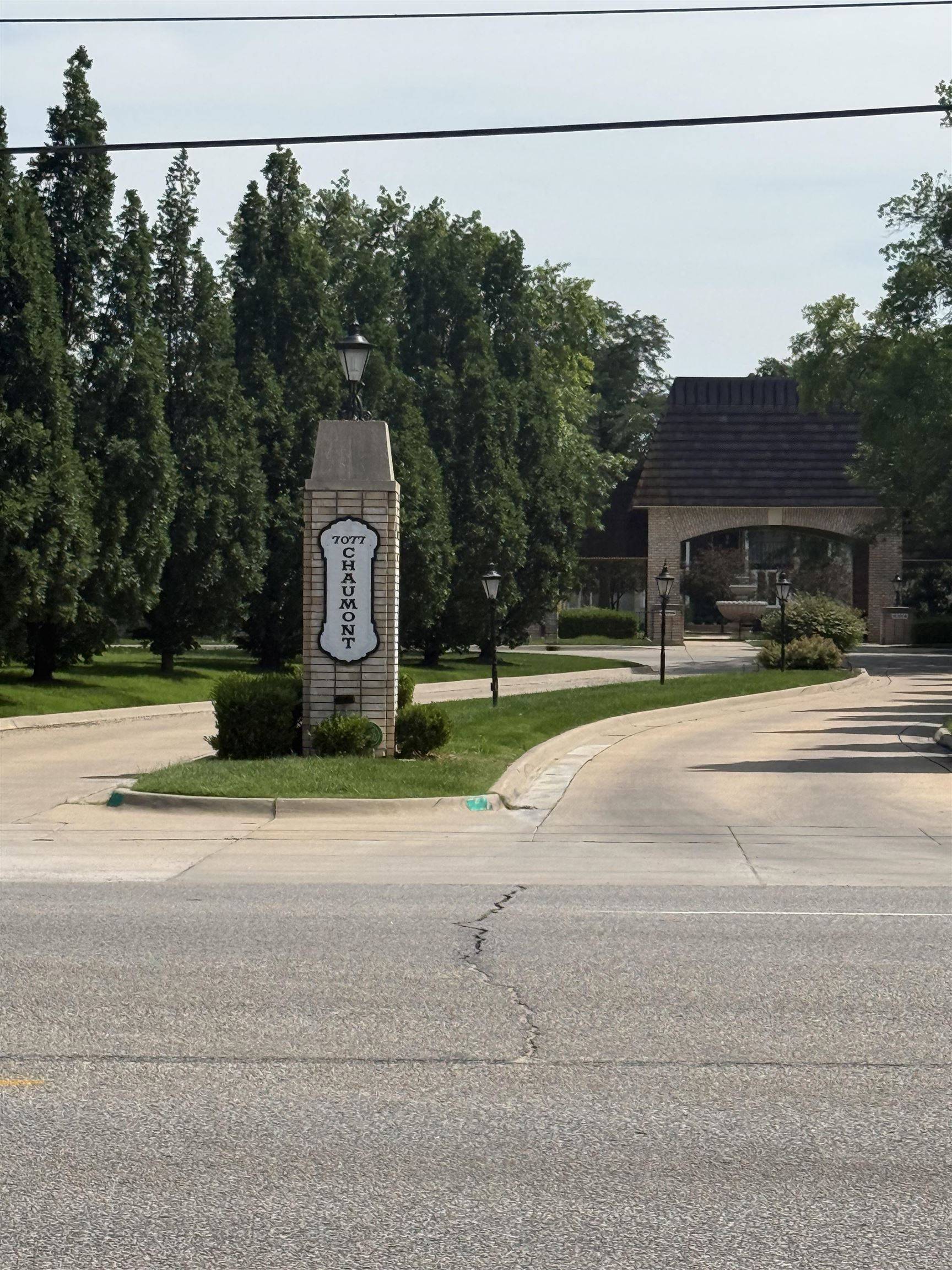 7077 E Central, Wichita, KS 67206