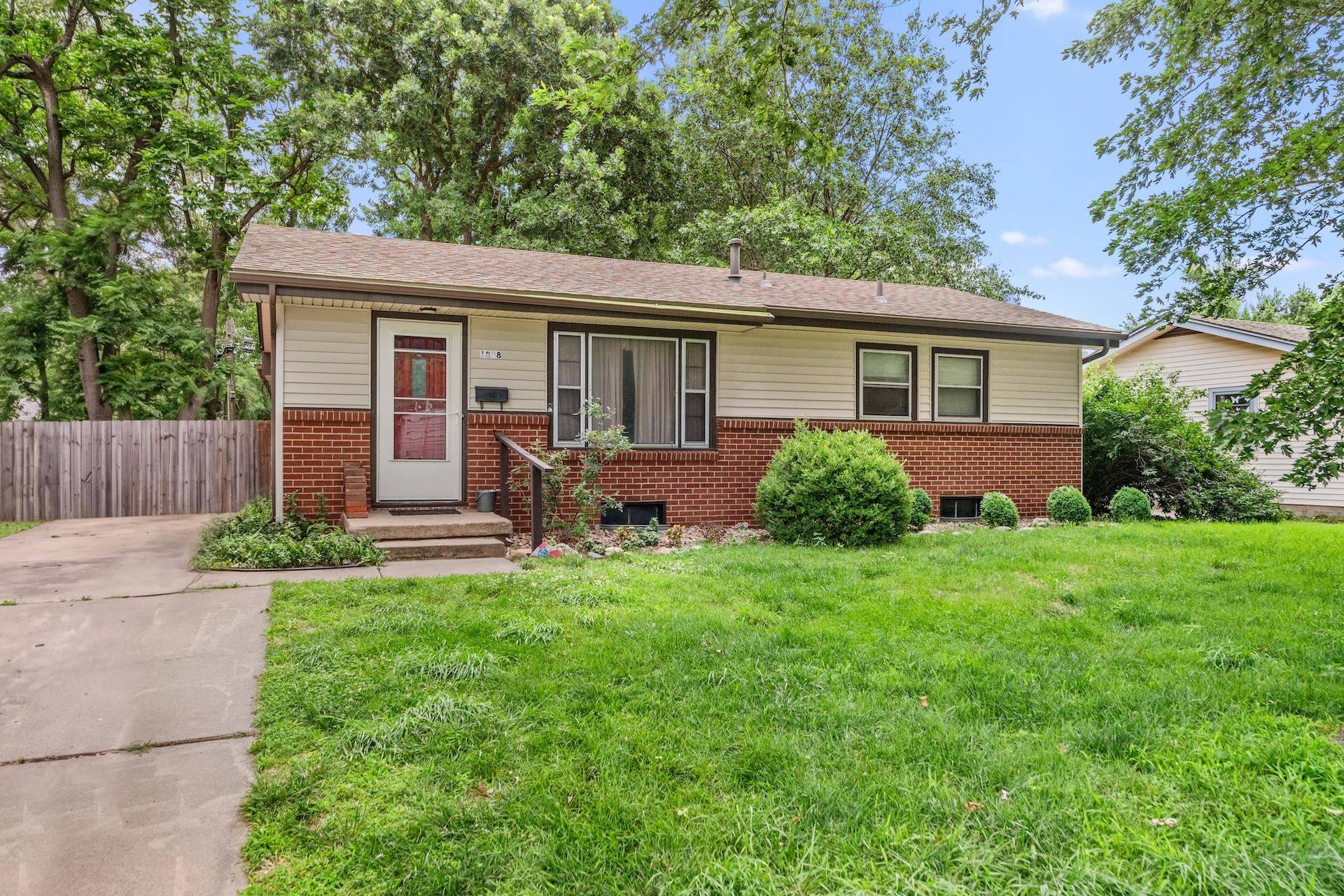 1838 N McComas Ave, Wichita, KS 67203-1421