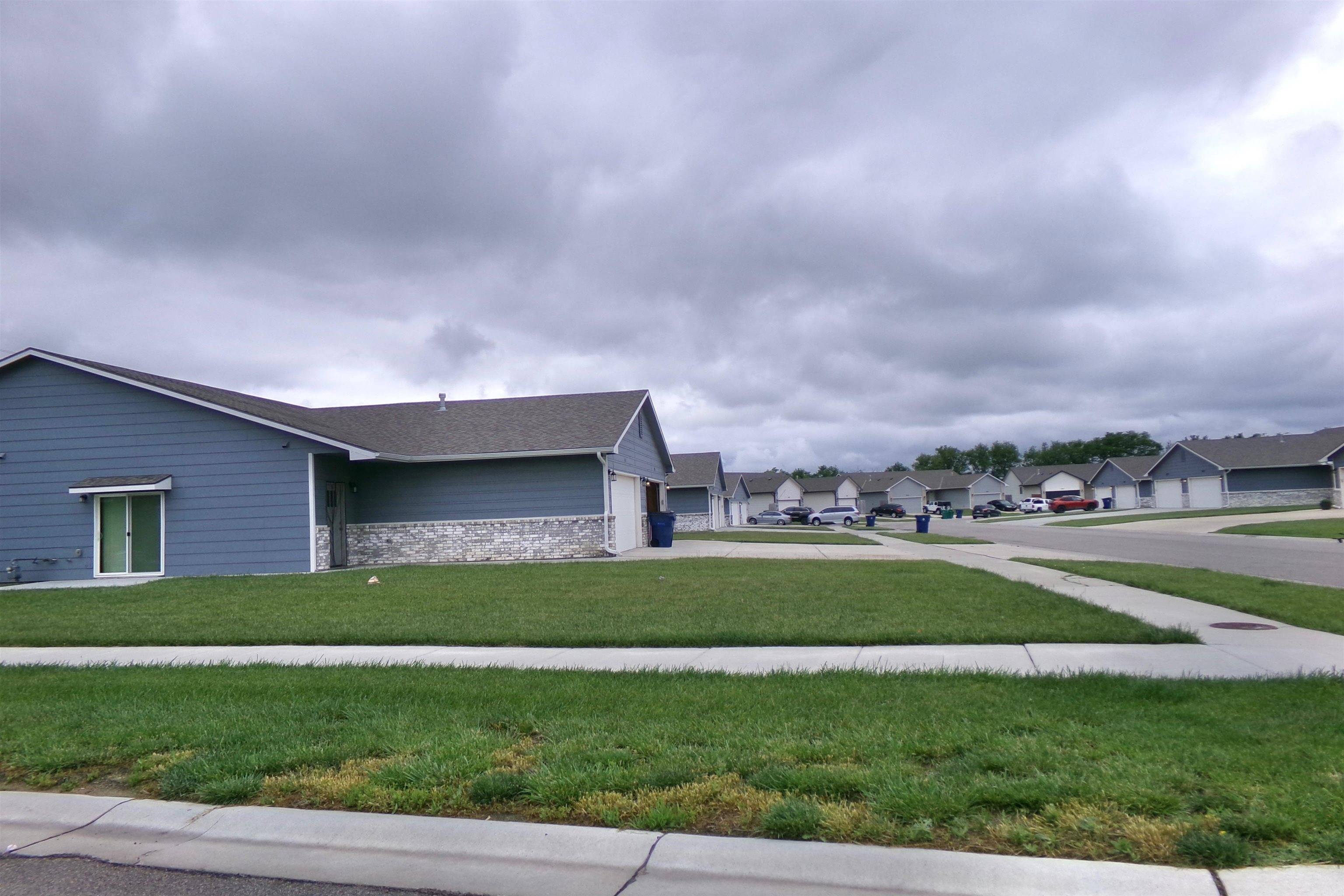 10602-10604 E Conifer St, Wichita, KS 67207