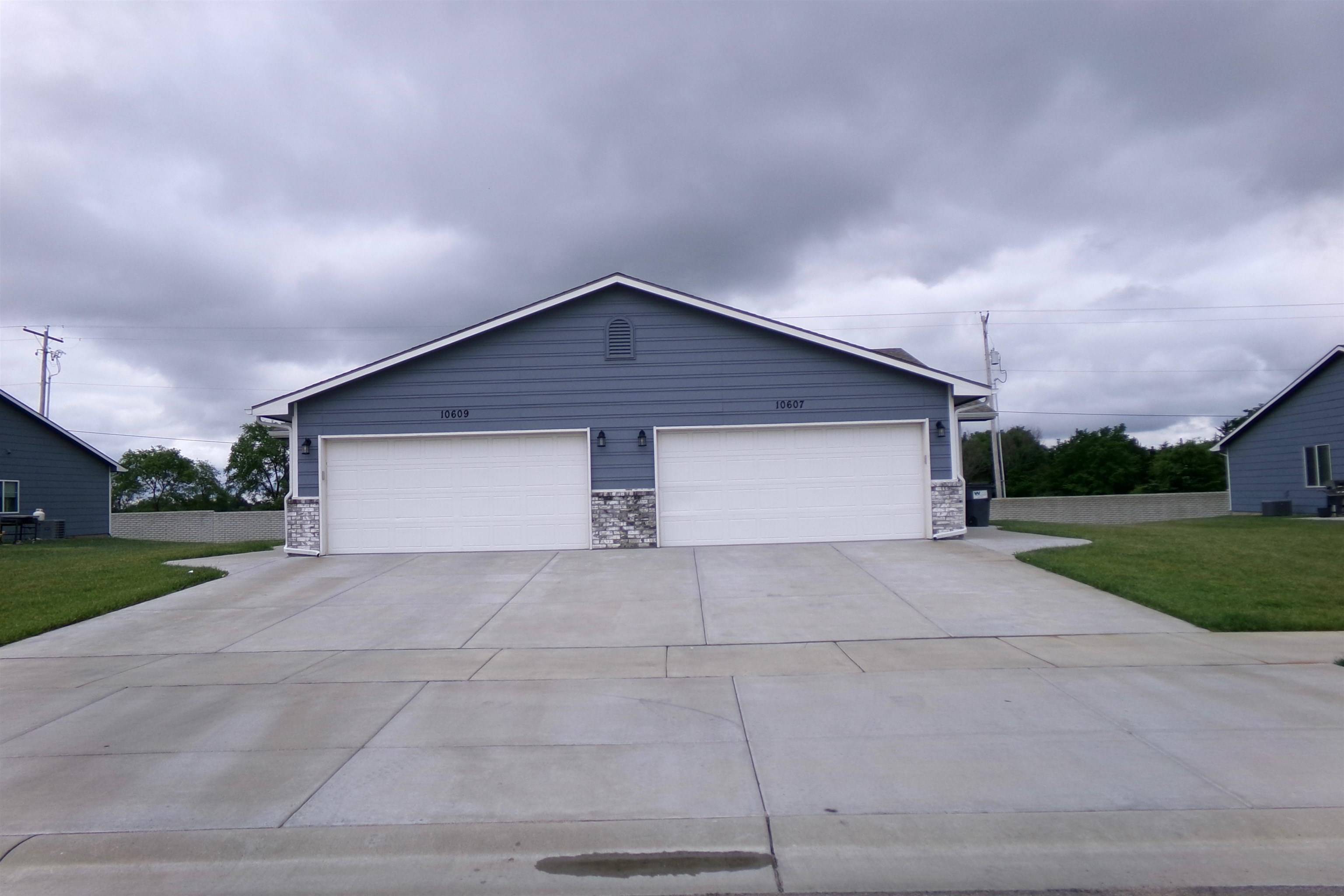 10601-10603 E Conifer St, Wichita, KS 67207
