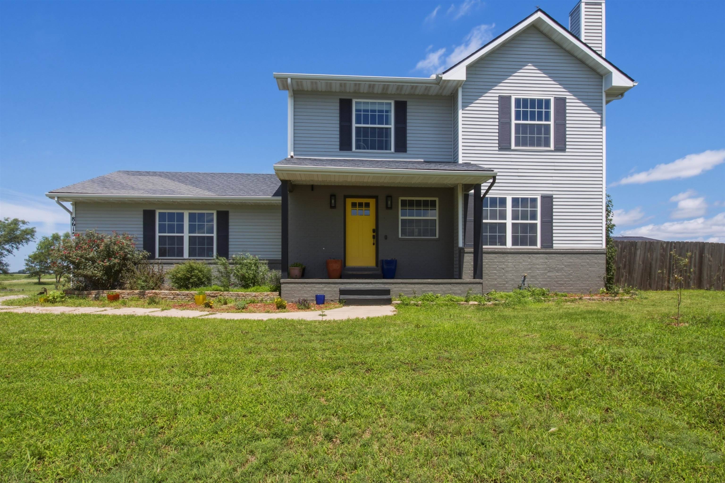 8615 Amber Ridge, Viola, KS 67149