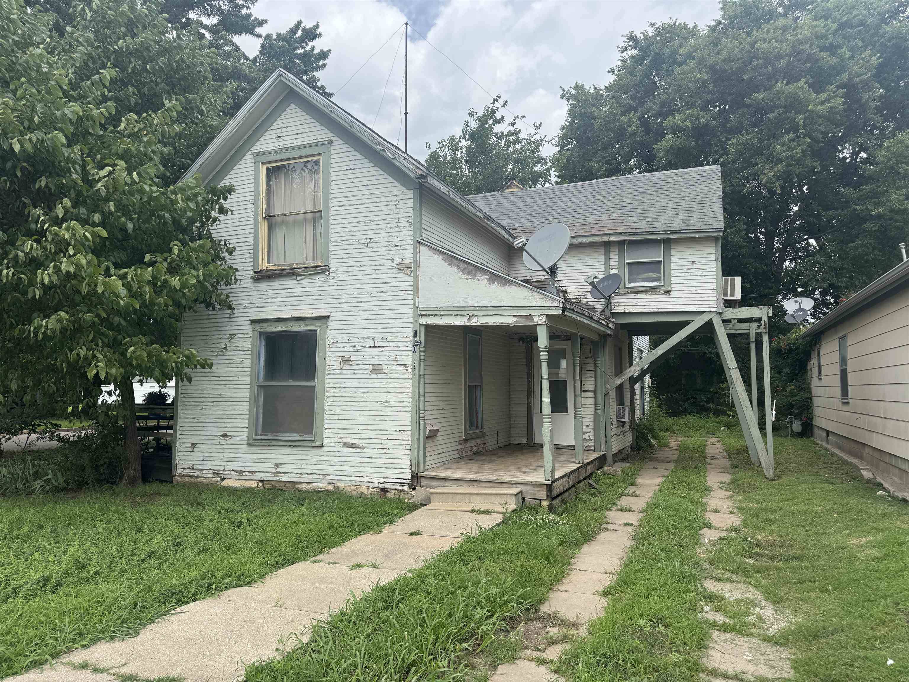 120 W 7th, Winfield, KS 67156