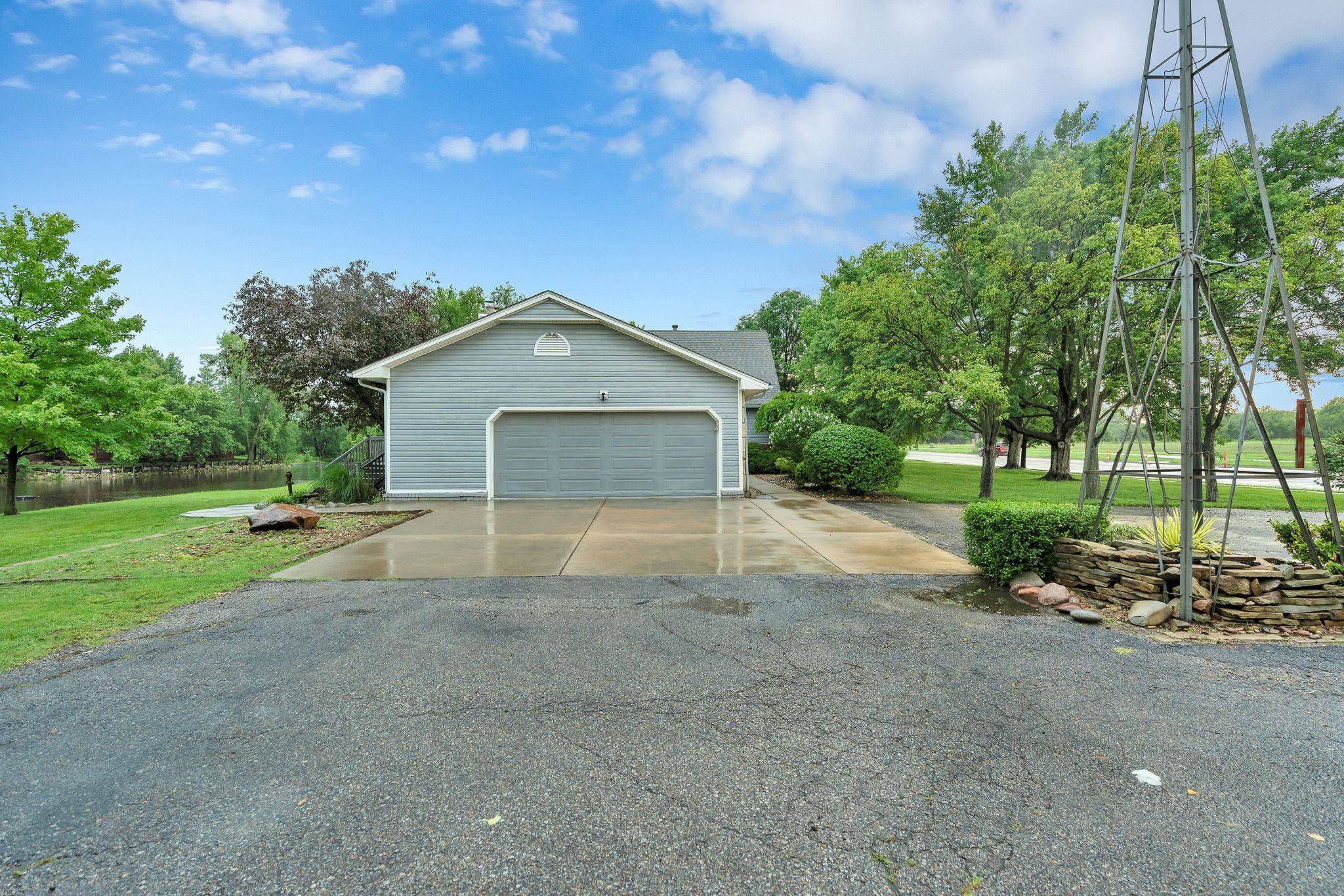 1340 S Greenwich, Wichita, KS 67207