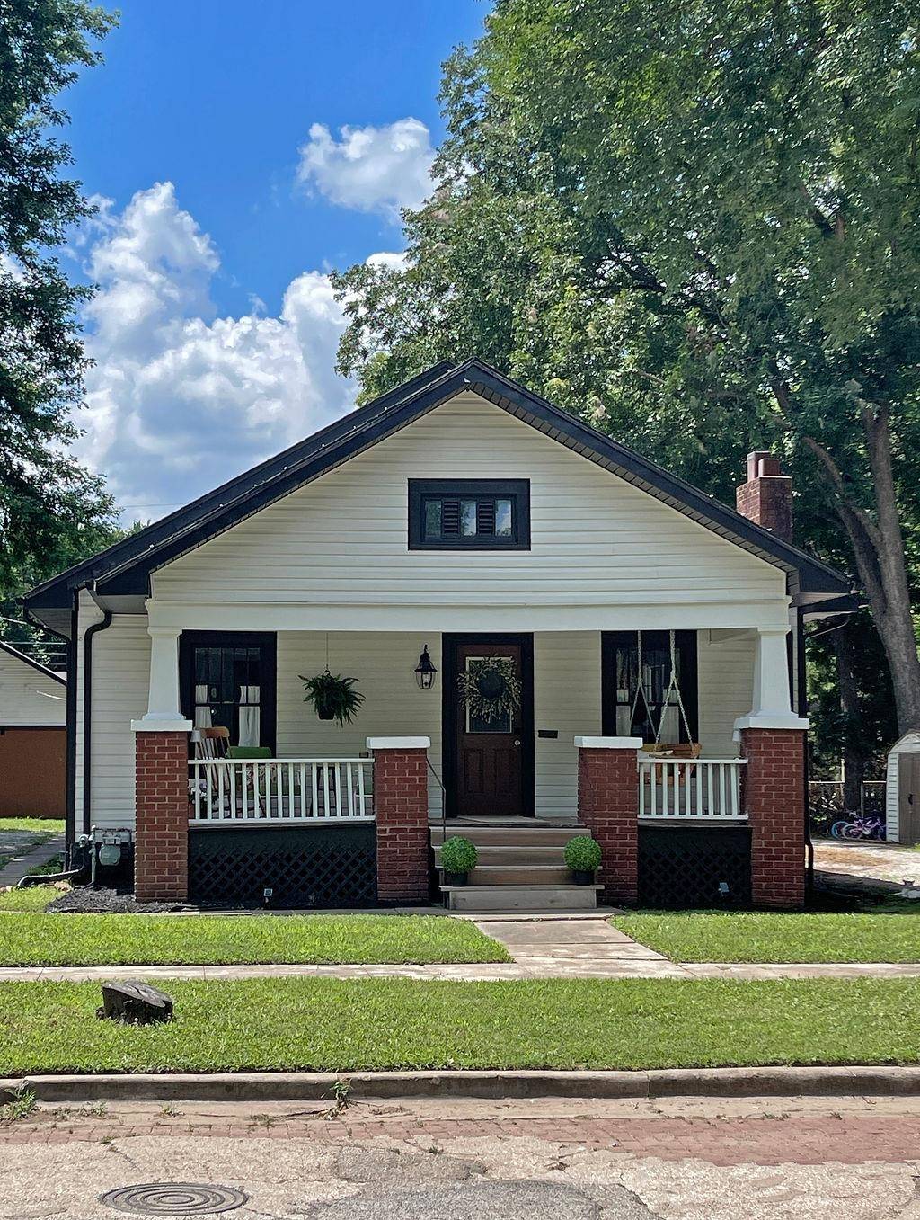 1007 E 14th, Winfield, KS 67156