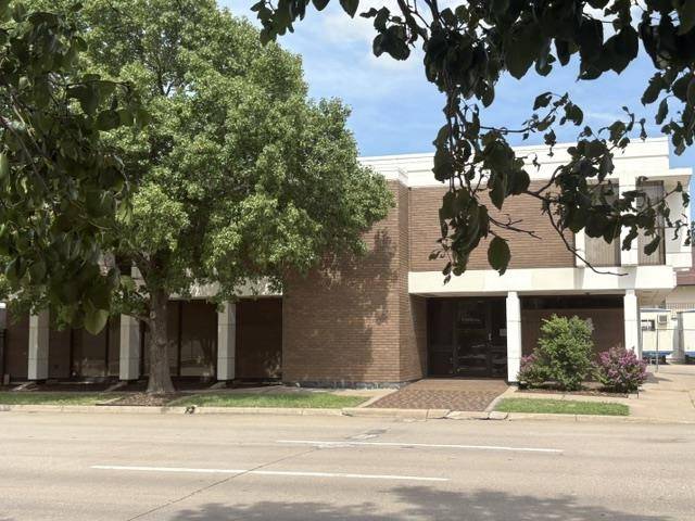 924 N Main St., Wichita, KS 67203
