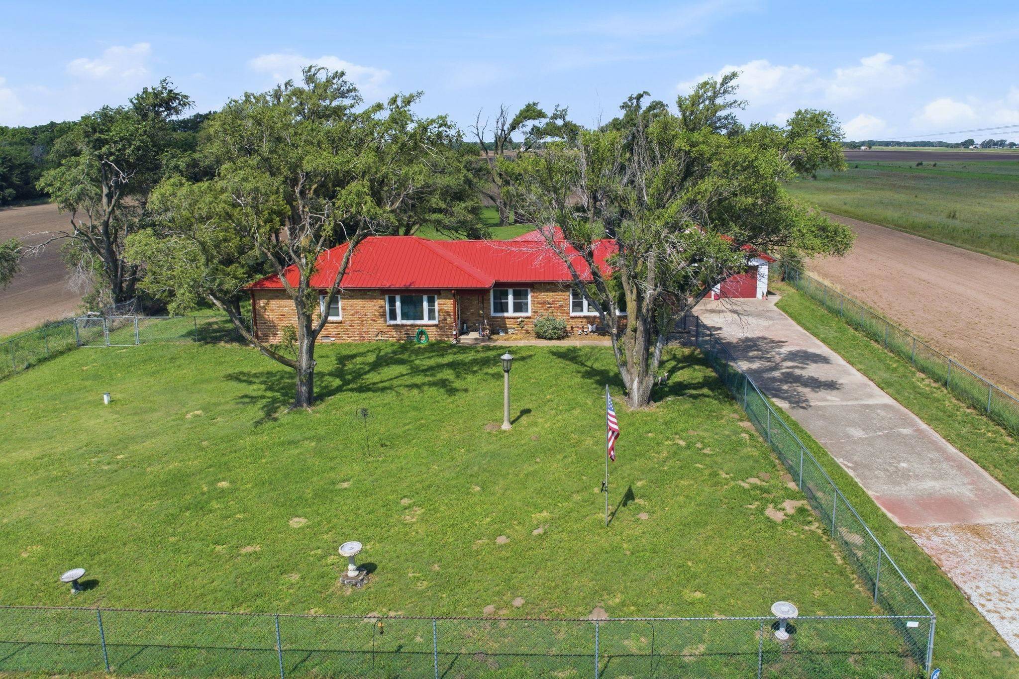 5855 N Tyler Rd, Maize, KS 67101