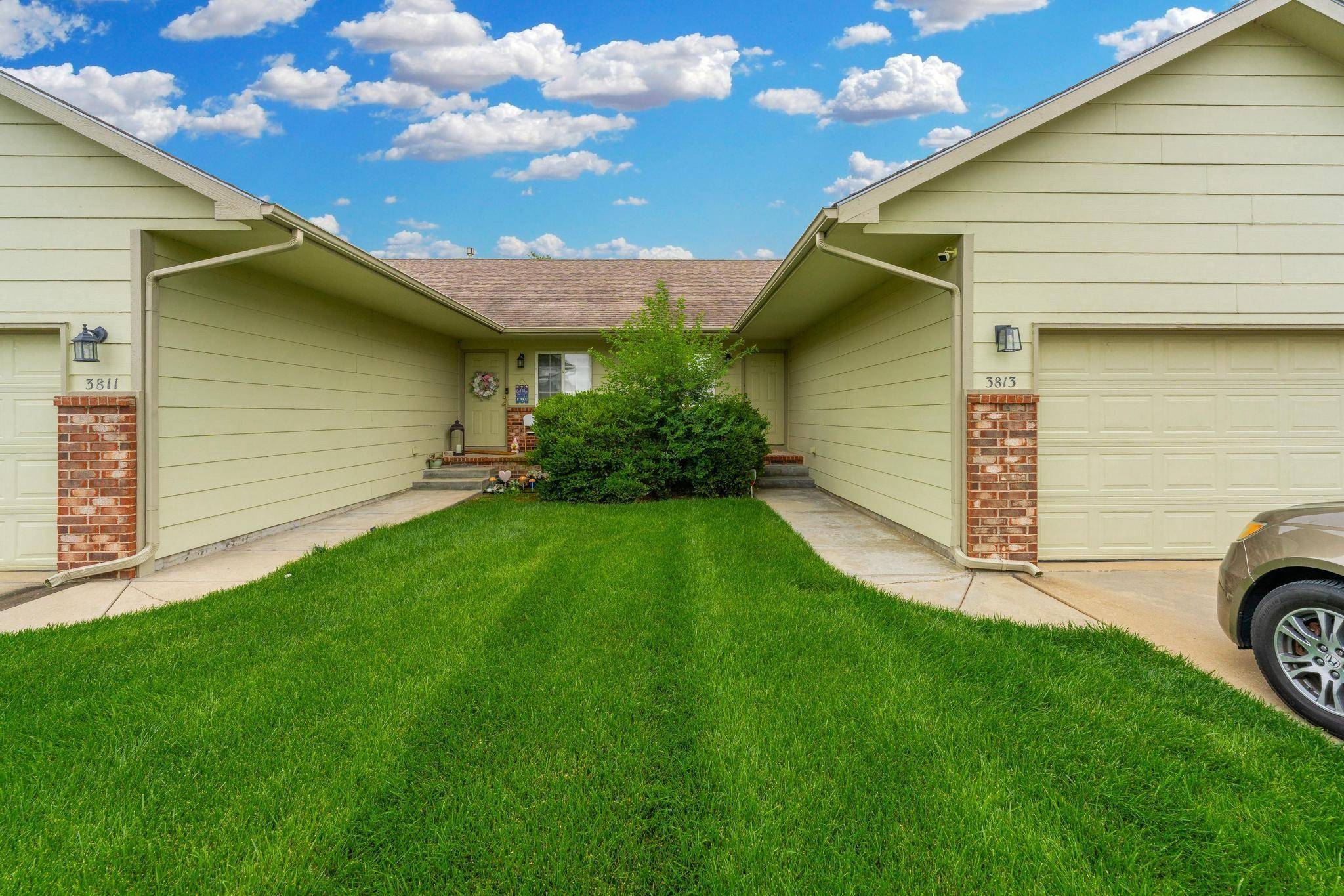 3811 N Pepper Ridge St, Wichita, KS 67205