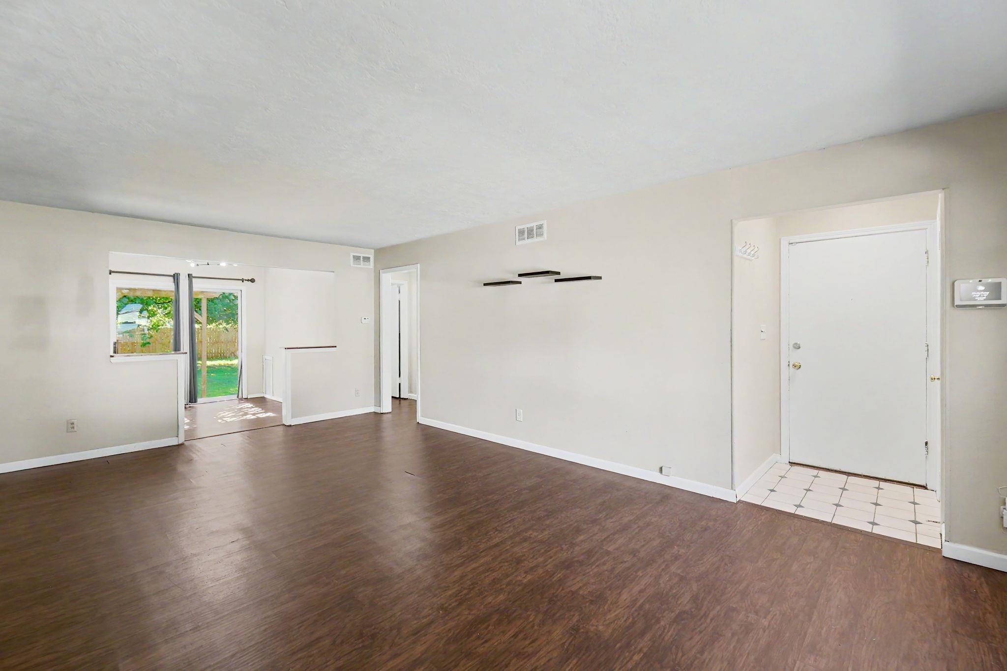 2232 S Estelle, Wichita, KS 67211