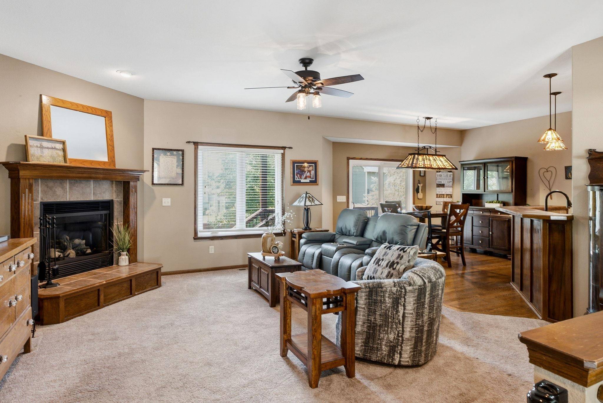 1301 E Rushwood Dr, Derby, KS 67037-3461