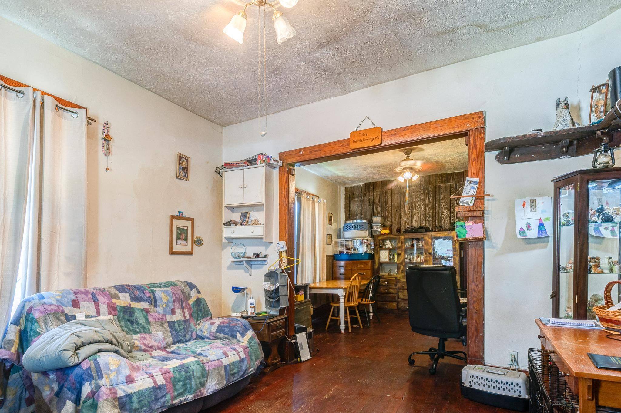 135 S Chicago St, Salina, KS 67401