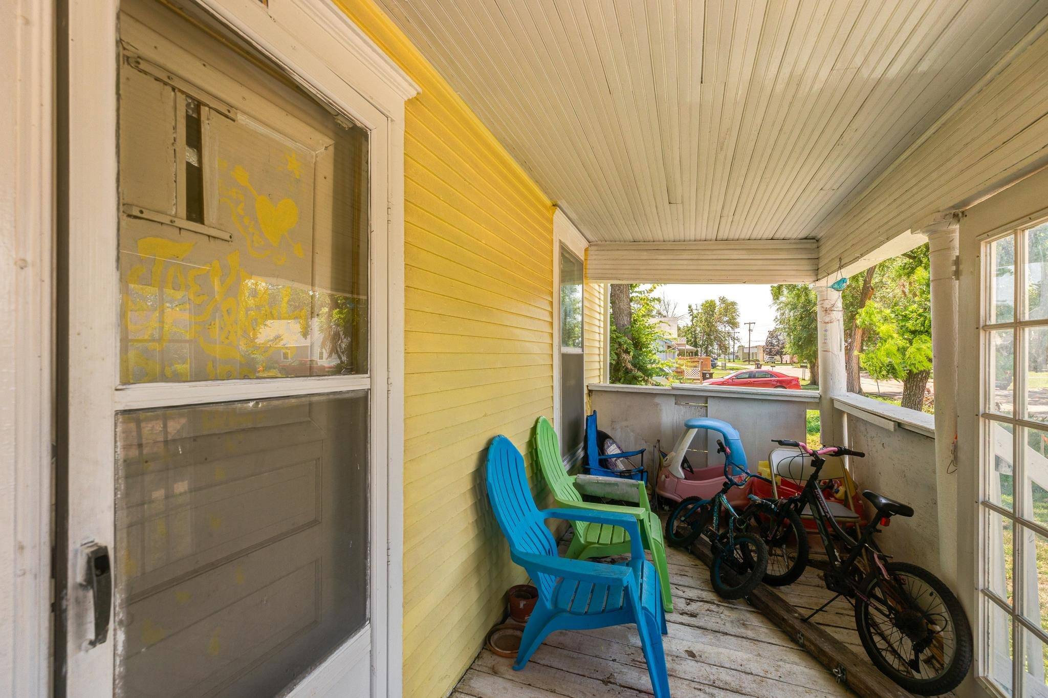 135 S Chicago St, Salina, KS 67401