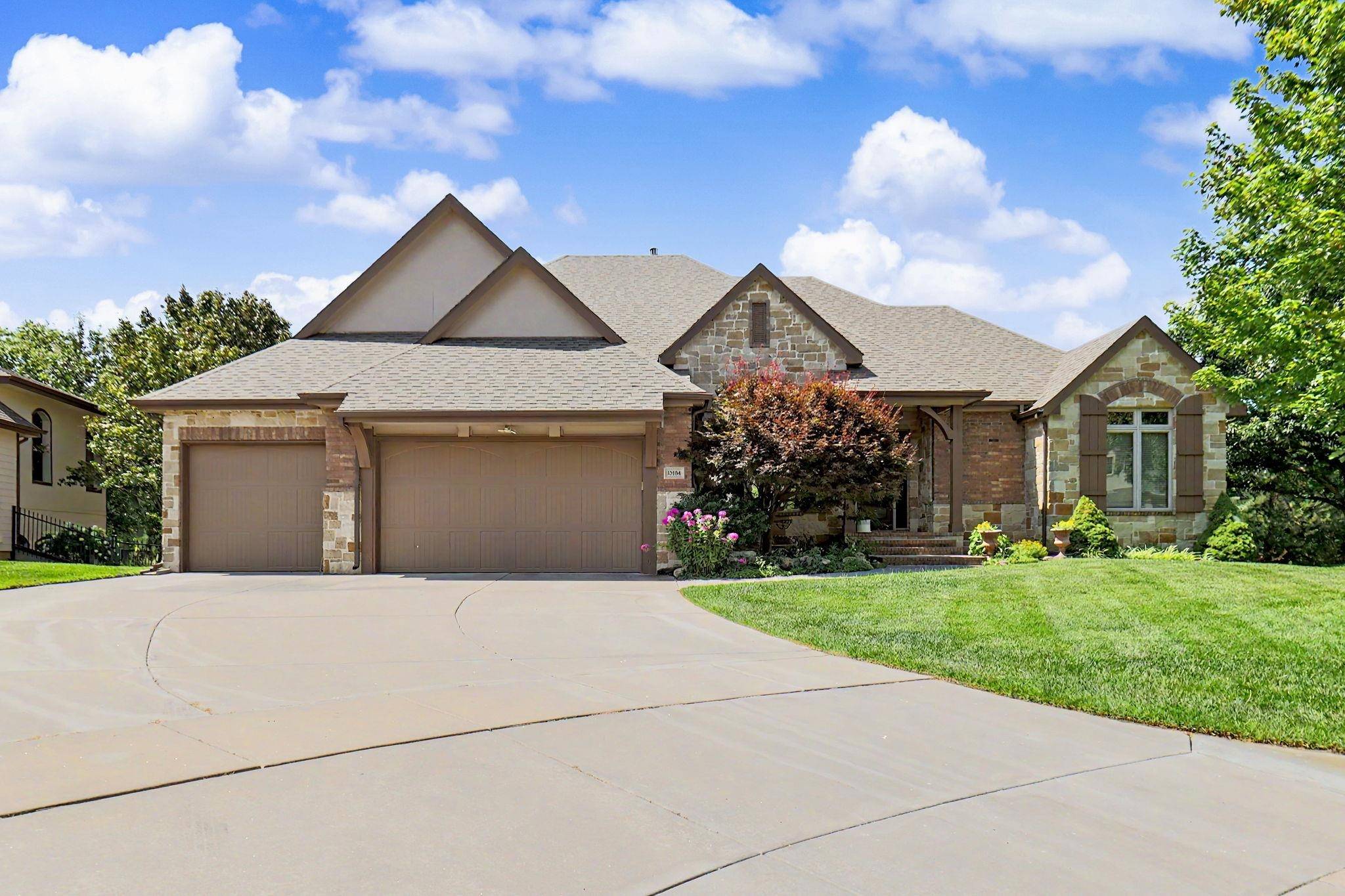 13104 E Mainsgate Cir, Wichita, KS 67228