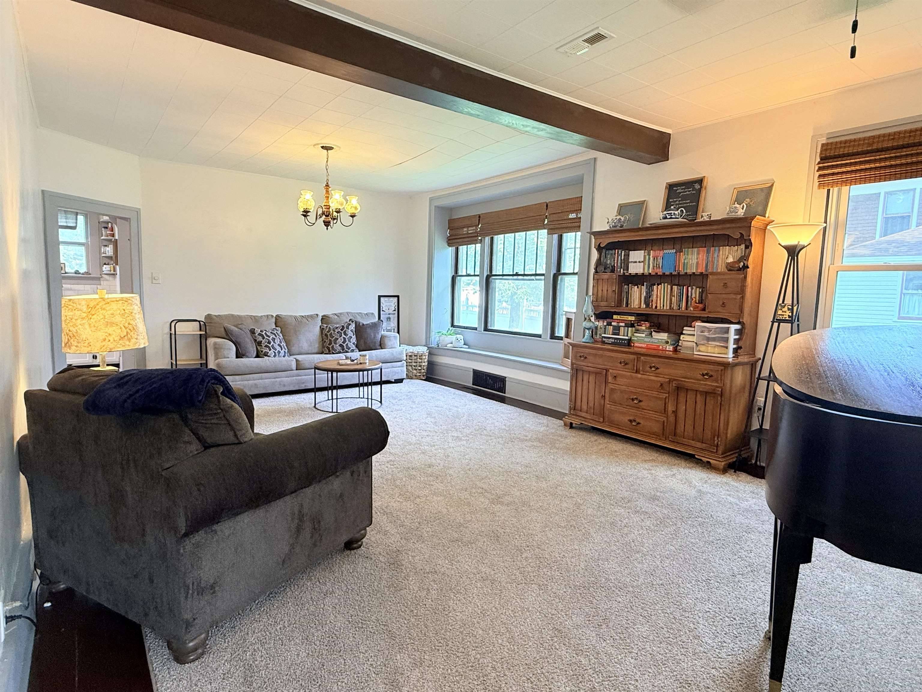310 N Lincoln St, Marion, KS 66861