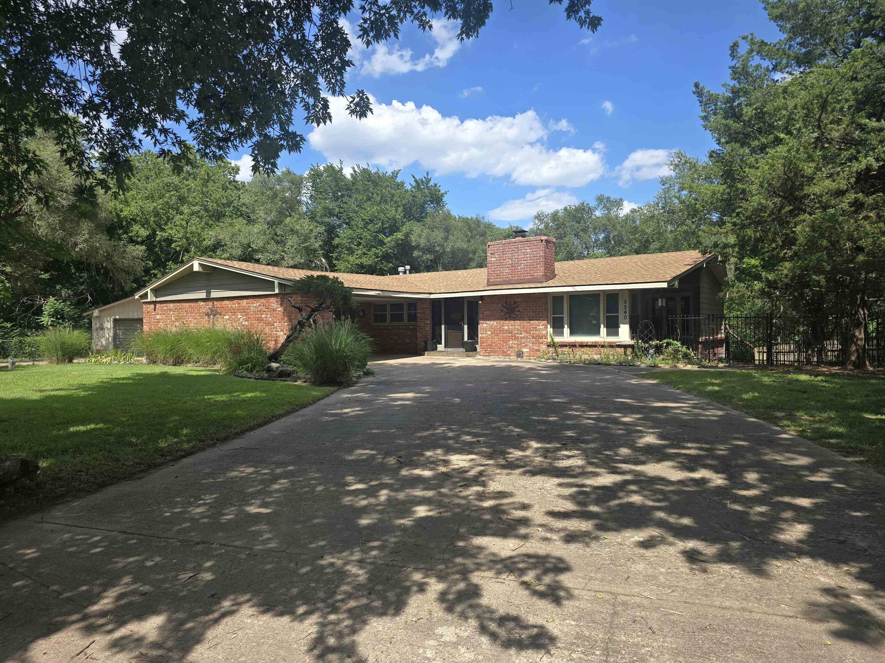 5540 N Porter, Wichita, KS 67204