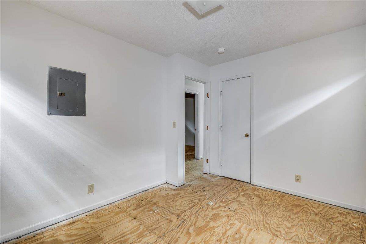 7031 W Frazier Ln, Wichita, KS 67212