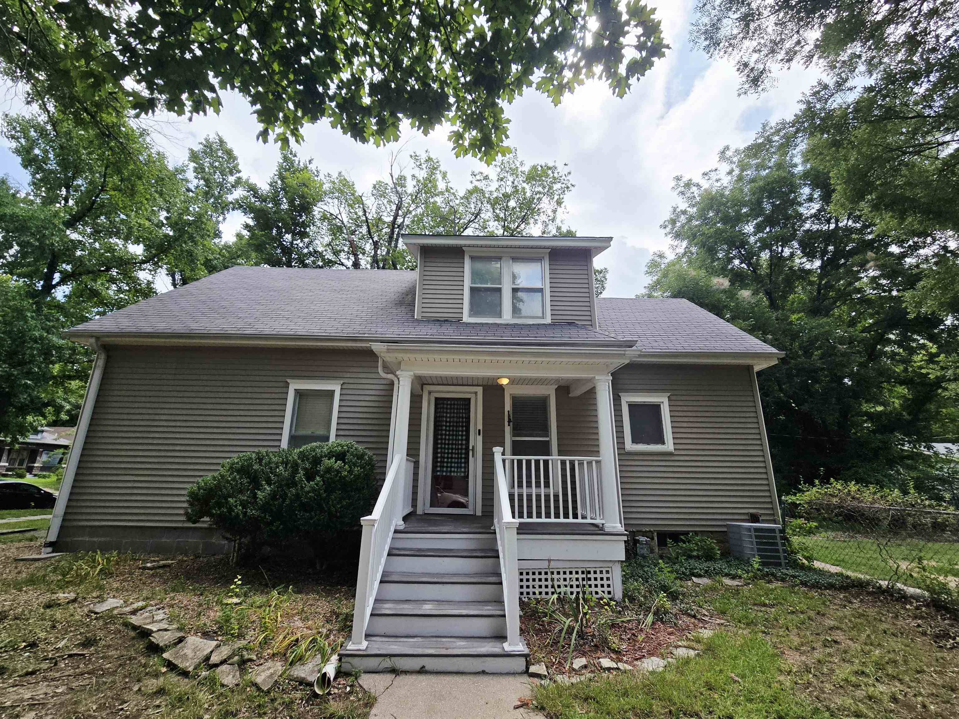 1201 E 11th, Winfield, KS 67156