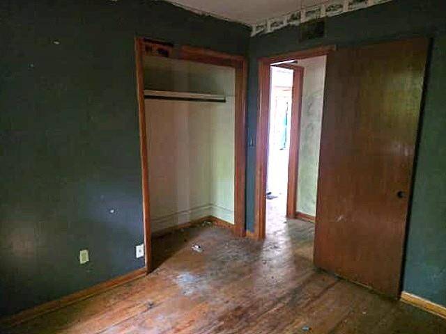 1108 E Tulsa St, Wichita, KS 67216