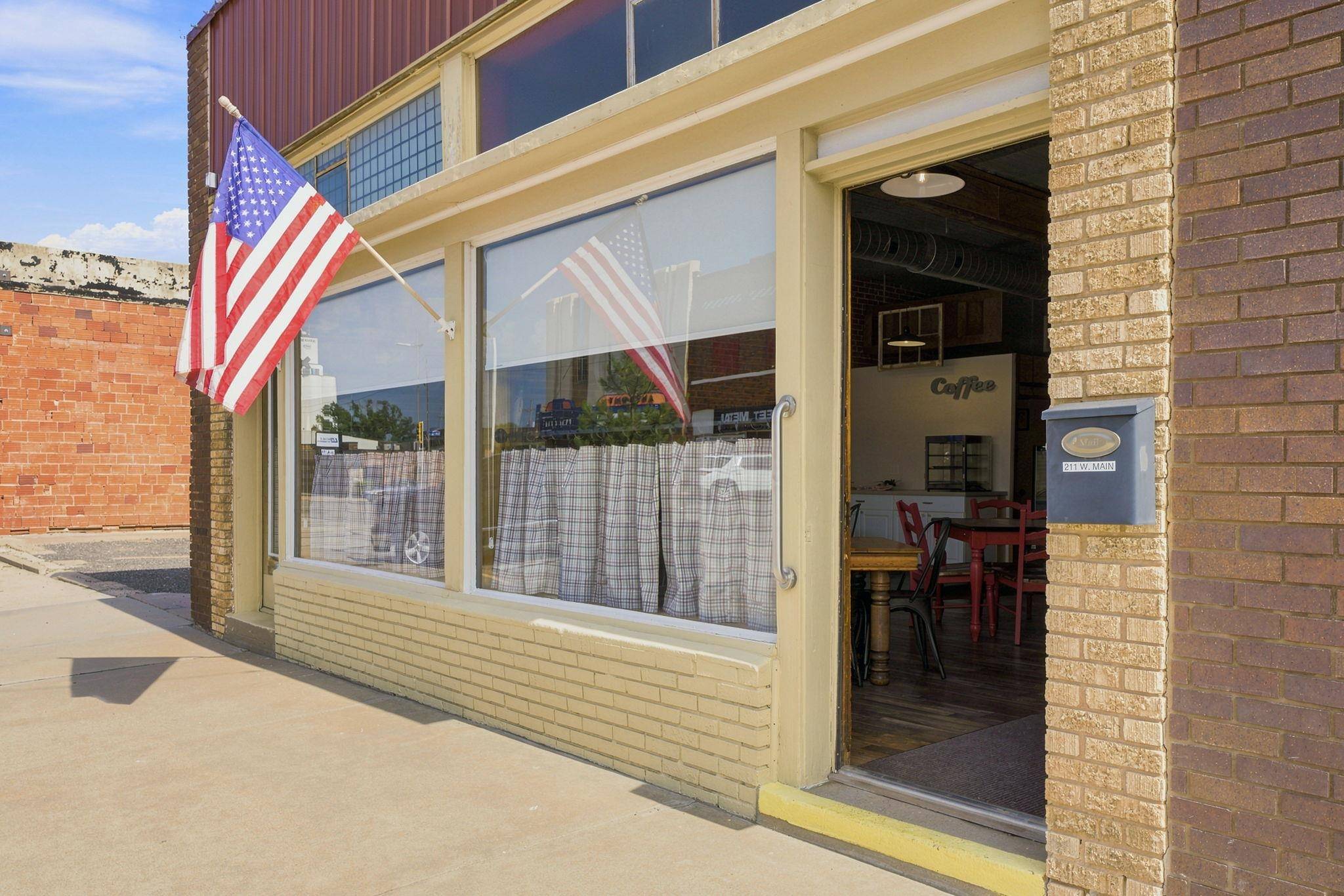 211 W Main, Anthony, KS 67003