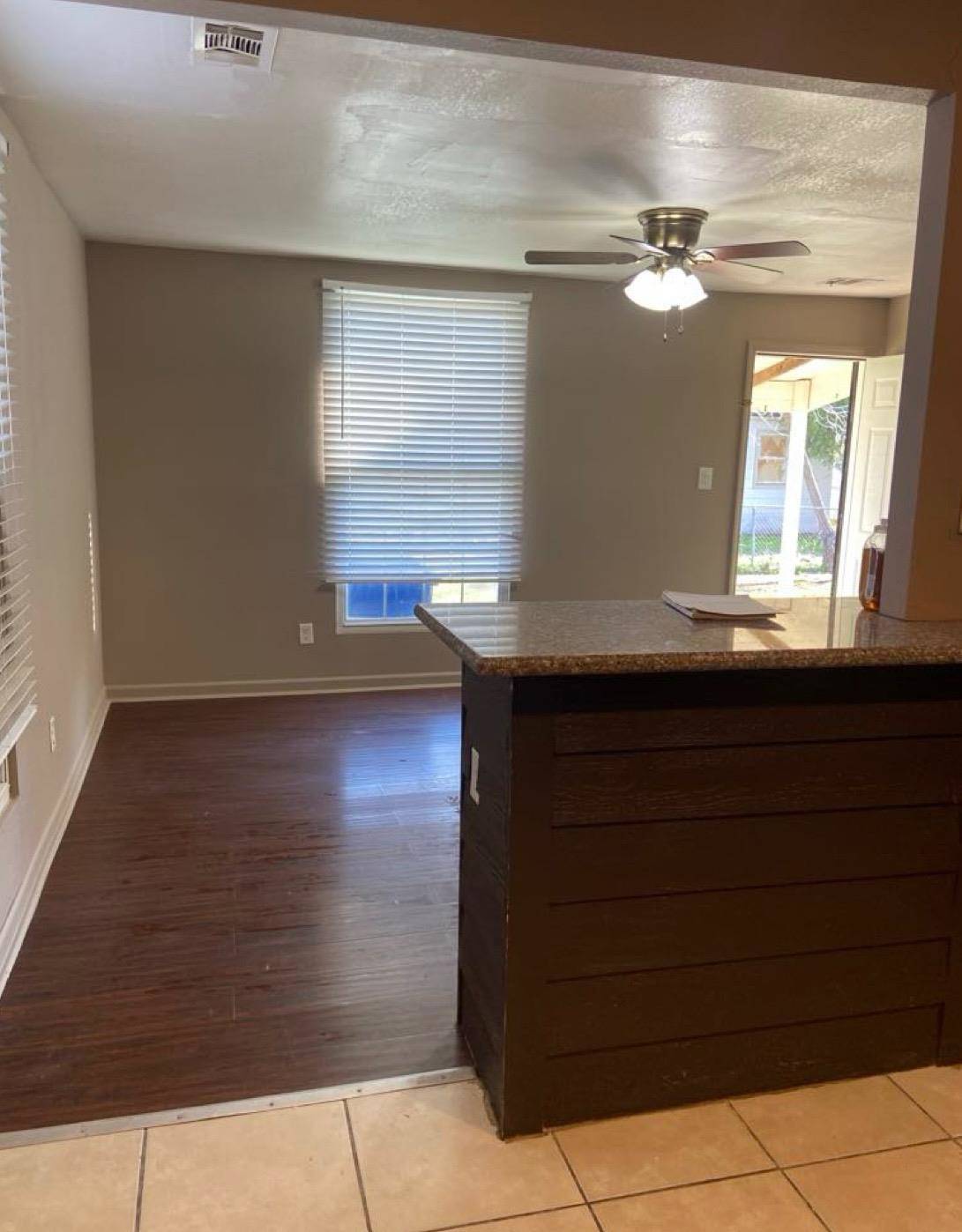 3933 E Ross Pky, Wichita, KS 67210