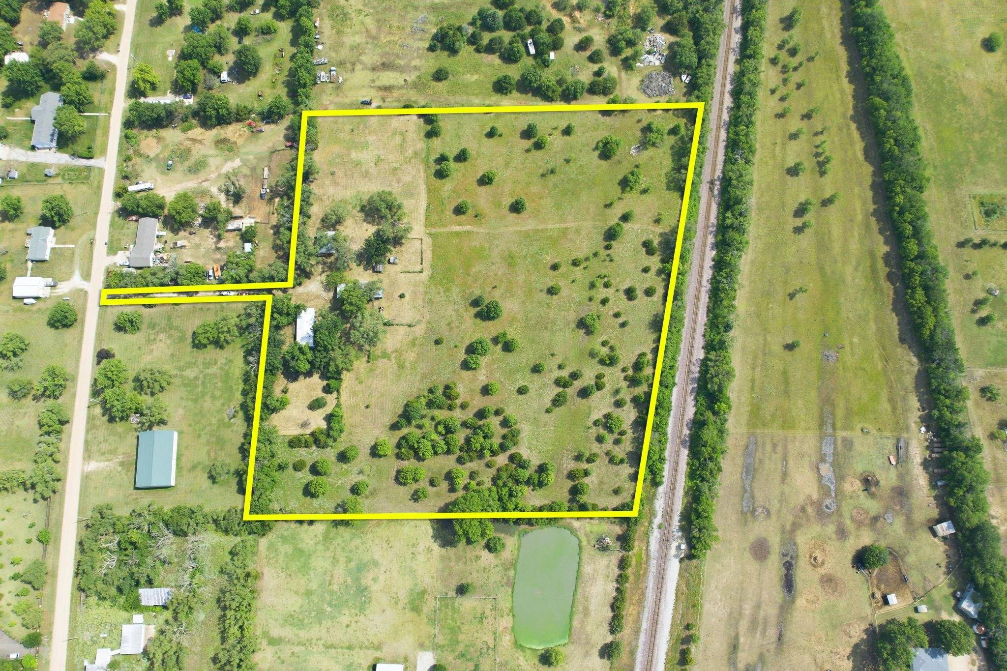 8901 S Exposition St, Haysville, KS 67060-7905