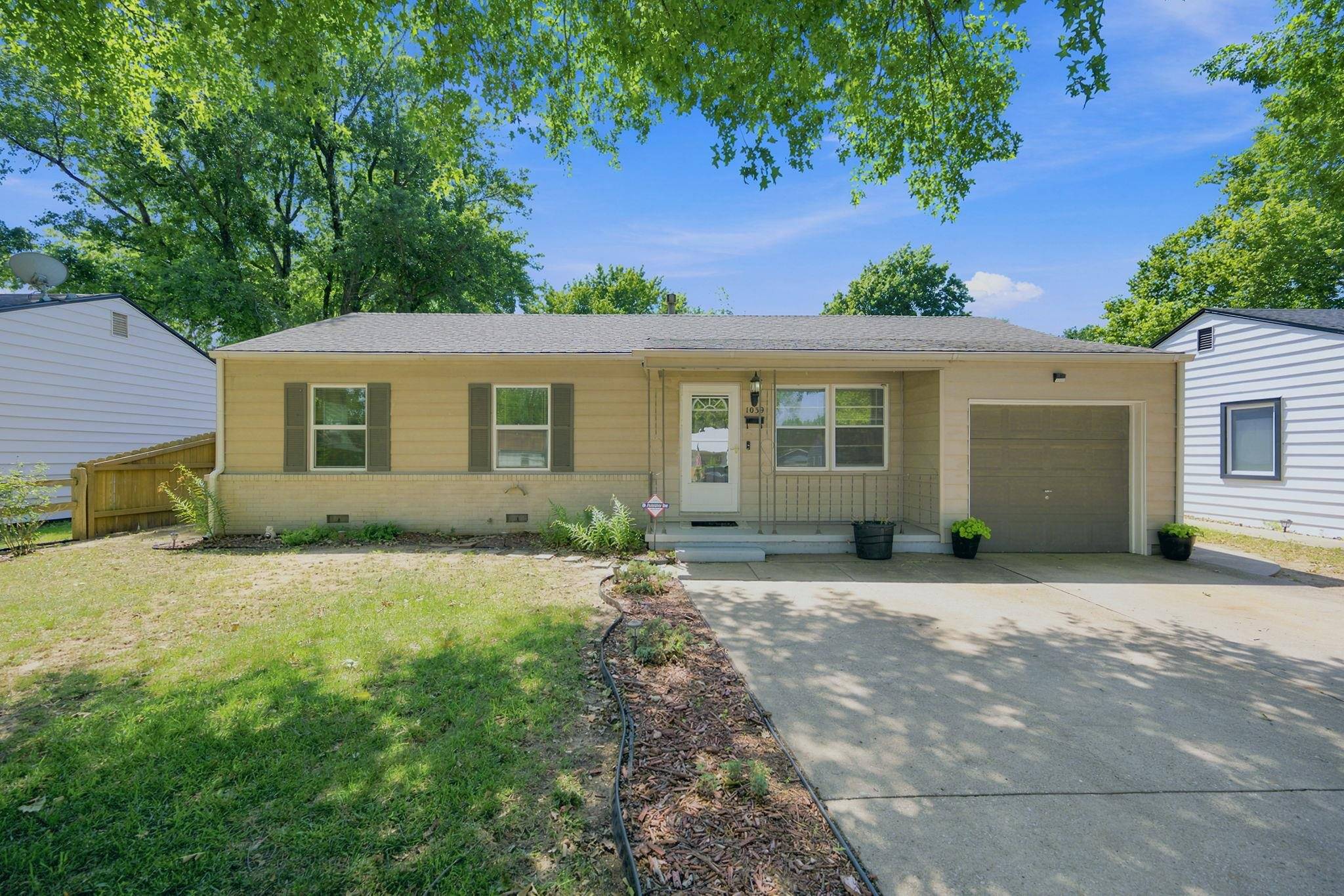 1039 N Kokomo, Derby, KS 67037