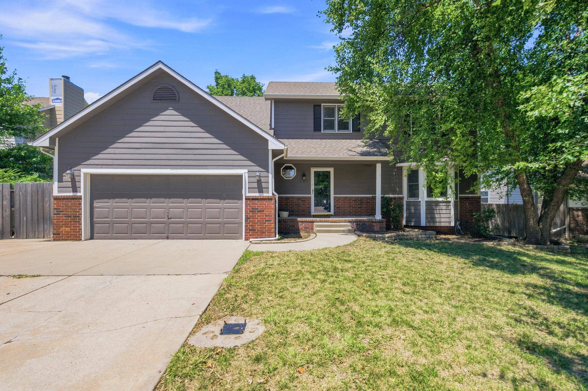 224 E Forest Park Ct, Derby, KS 67037
