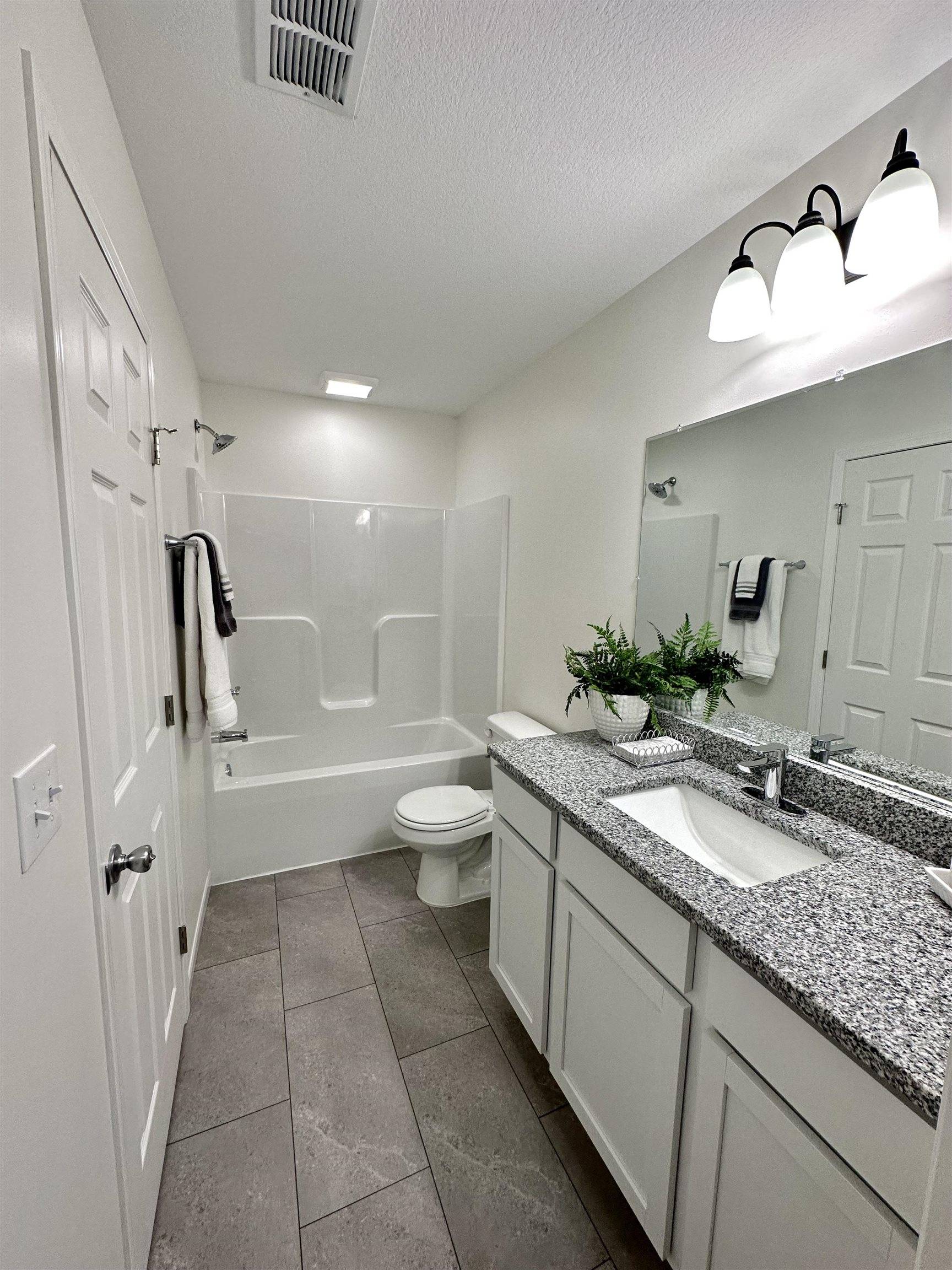 1019 N Spruce, Wichita, KS 67214