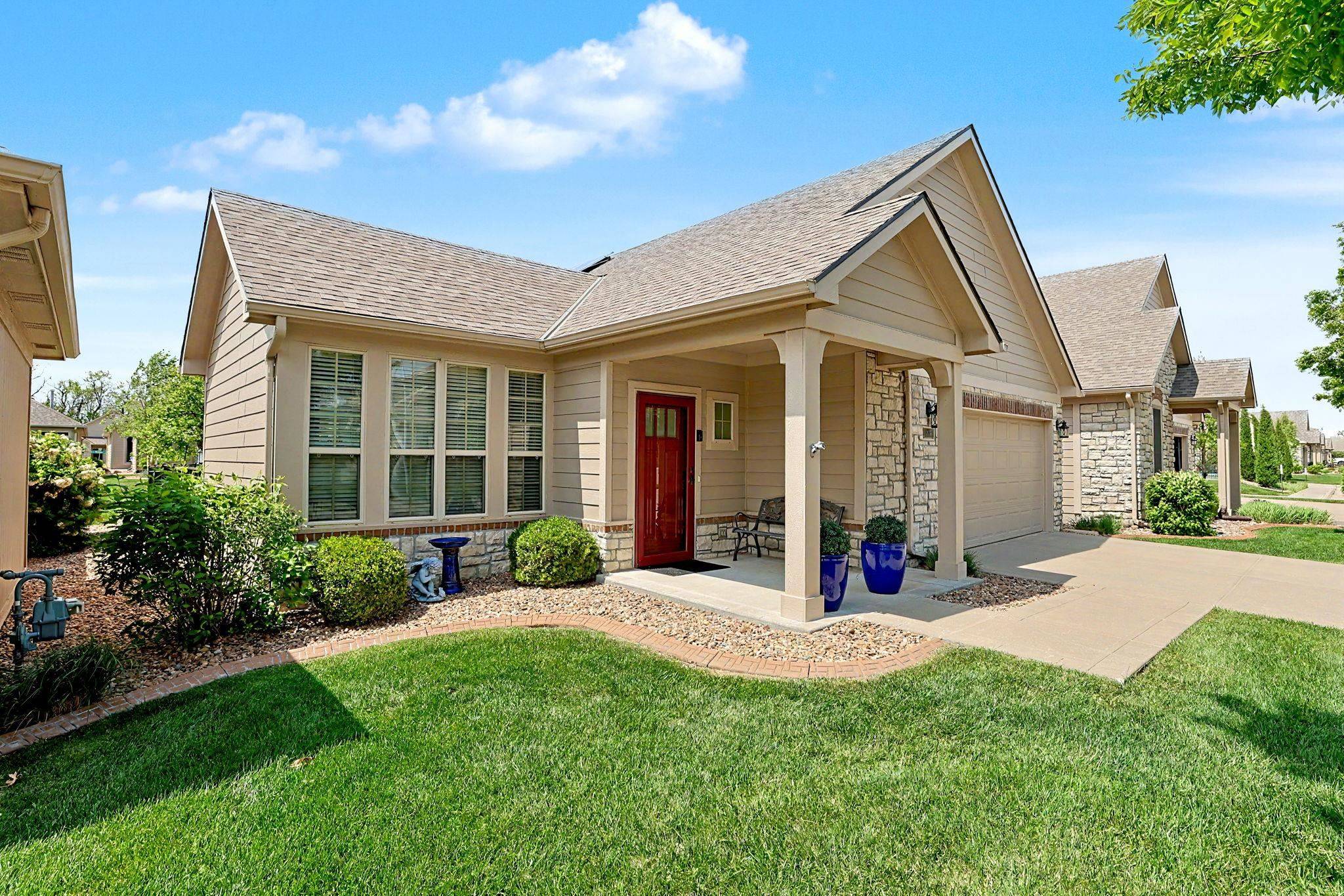 4875 N Indian Oak Street, Bel Aire, KS 67226