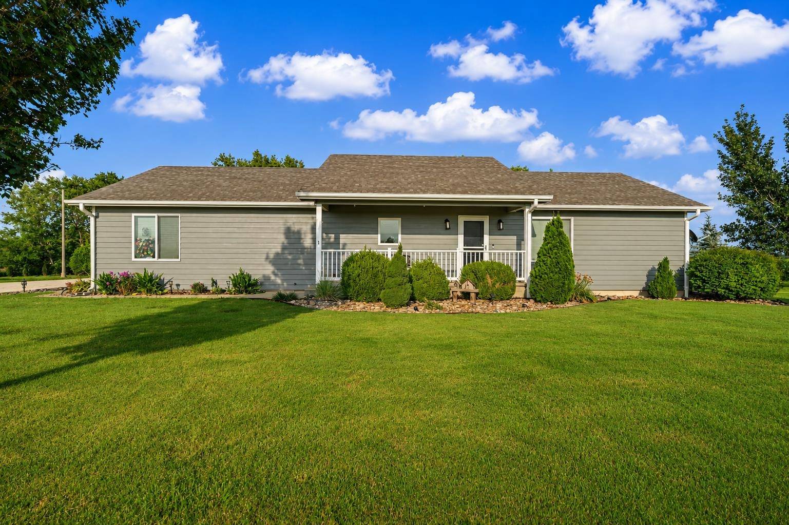 5201 S Ohio St, Salina, KS 67401