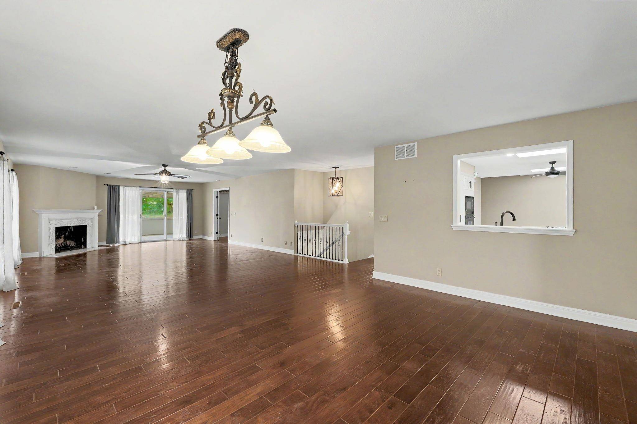 81 E Via Verde St, Wichita, KS 67230