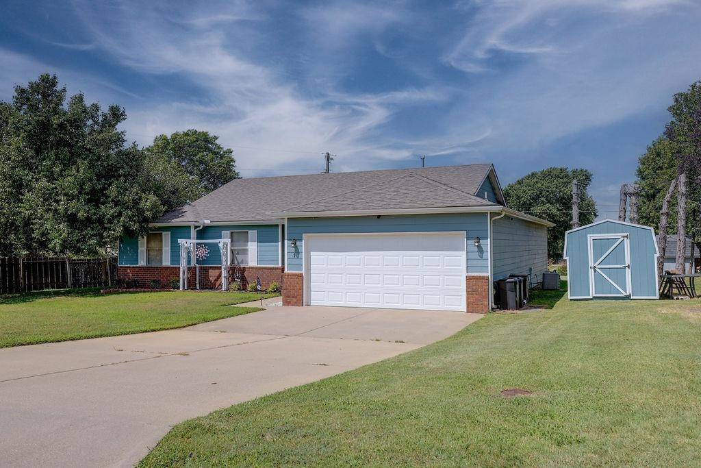 1 Lomond Terrace, Winfield, KS 67156