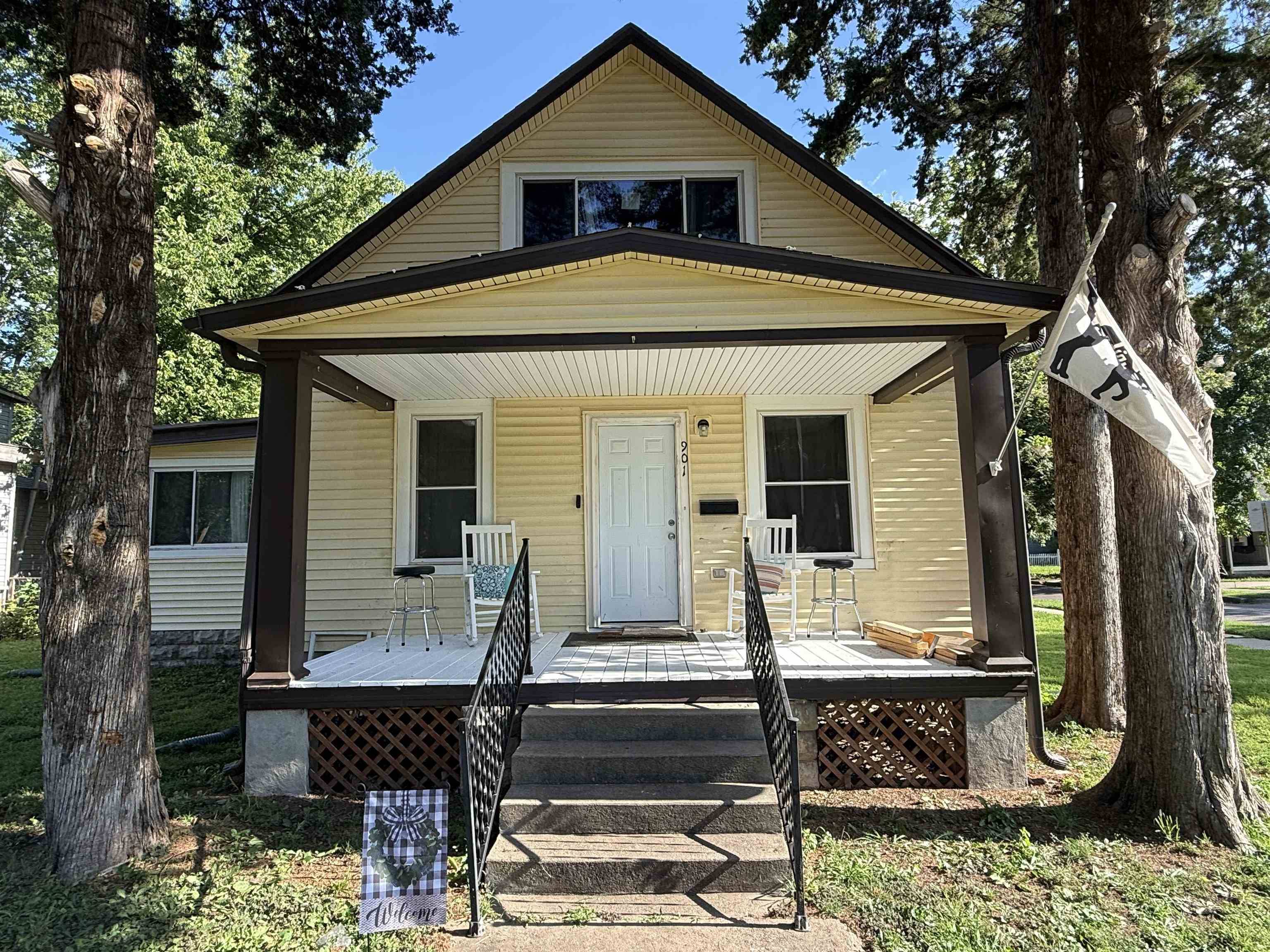 901 E 11th Ave, Winfield, KS 67156