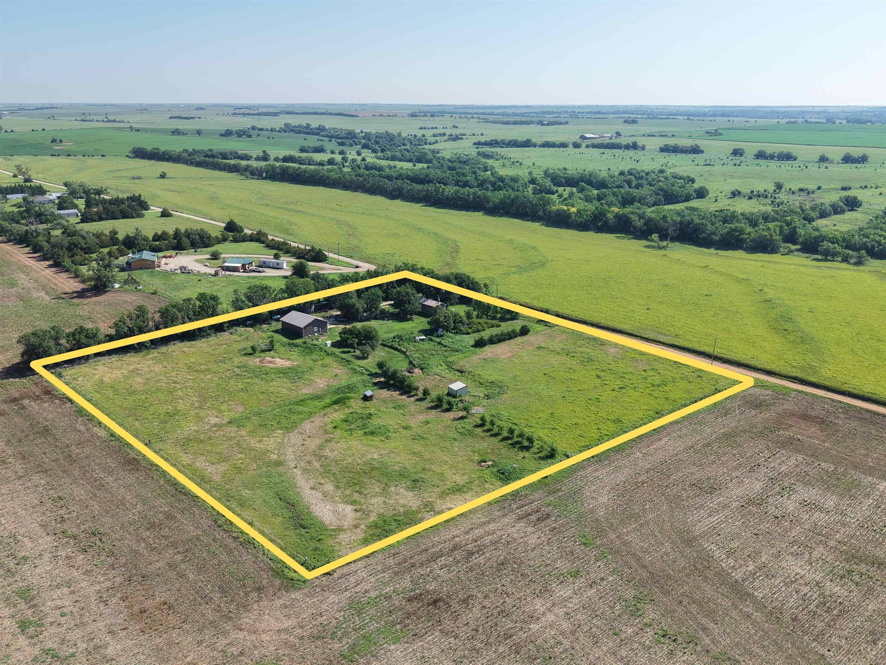 951 N 170th Road, Minneapolis, KS 67467