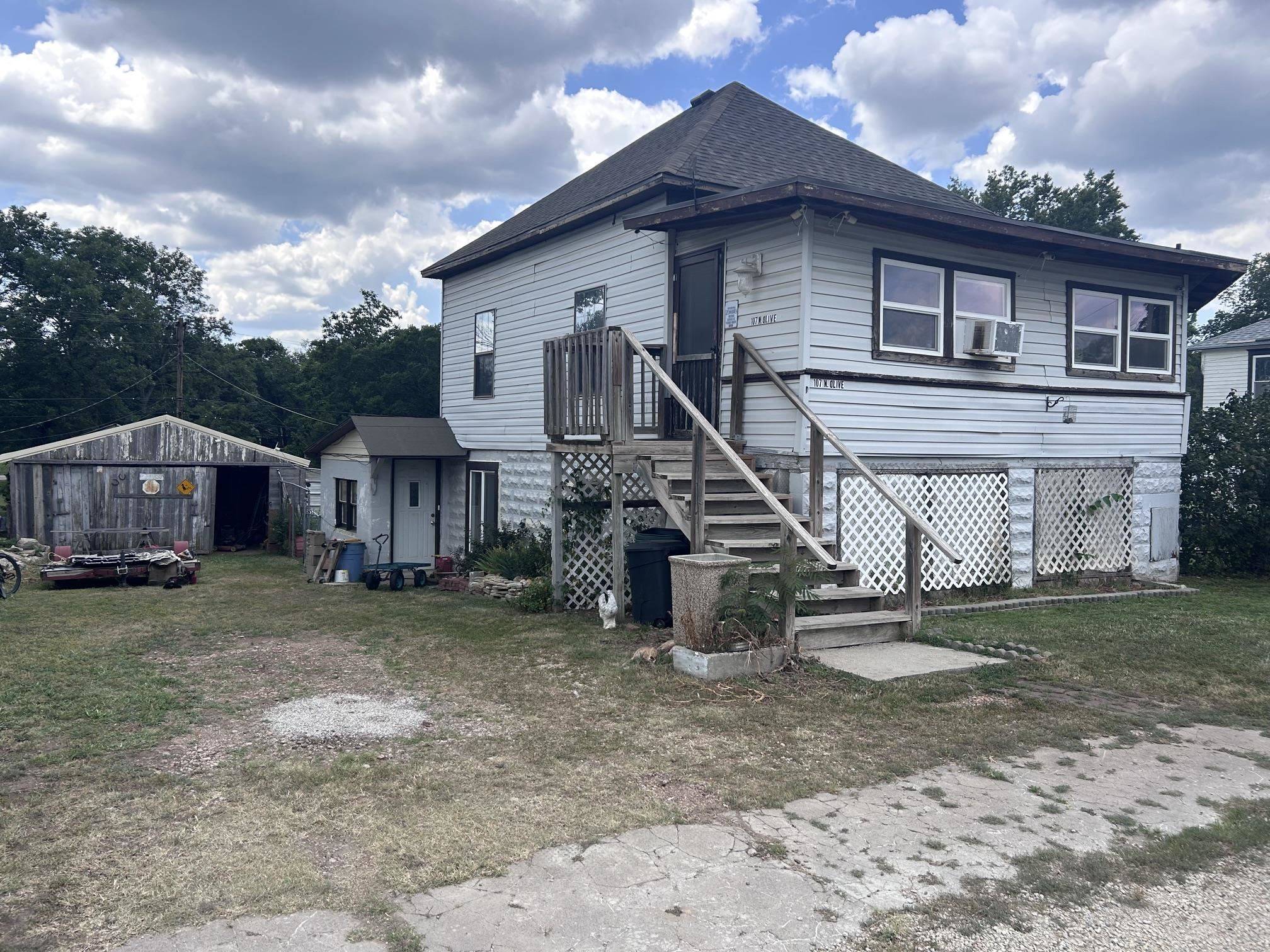 107 N Olive St, Leon, KS 67074