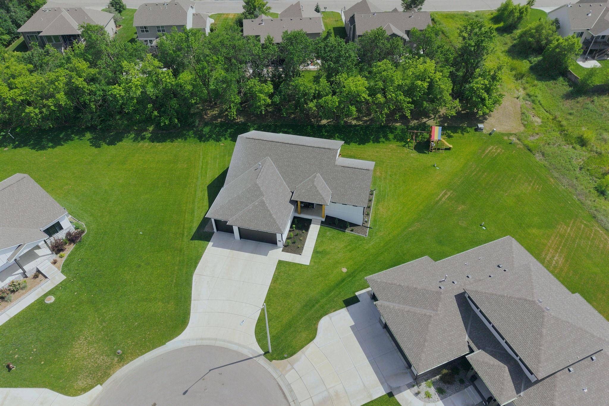 2501 N Emerald Ct, Andover, KS 67002