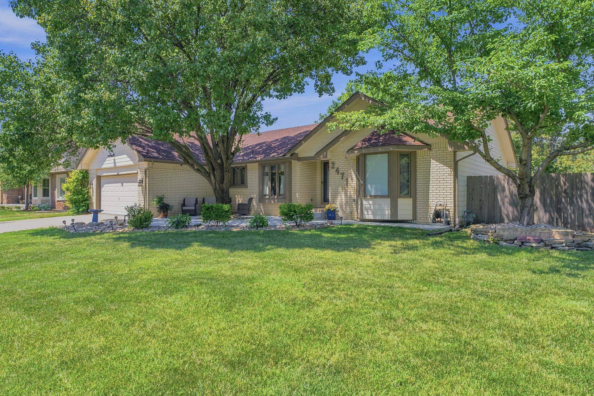2471 N Winstead Cir, Wichita, KS 67226
